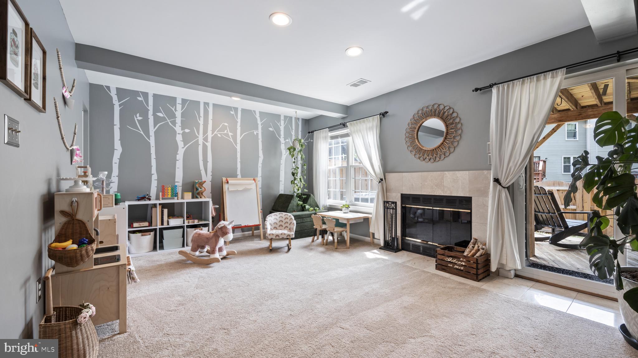 SEQUOIA LEA - Residential