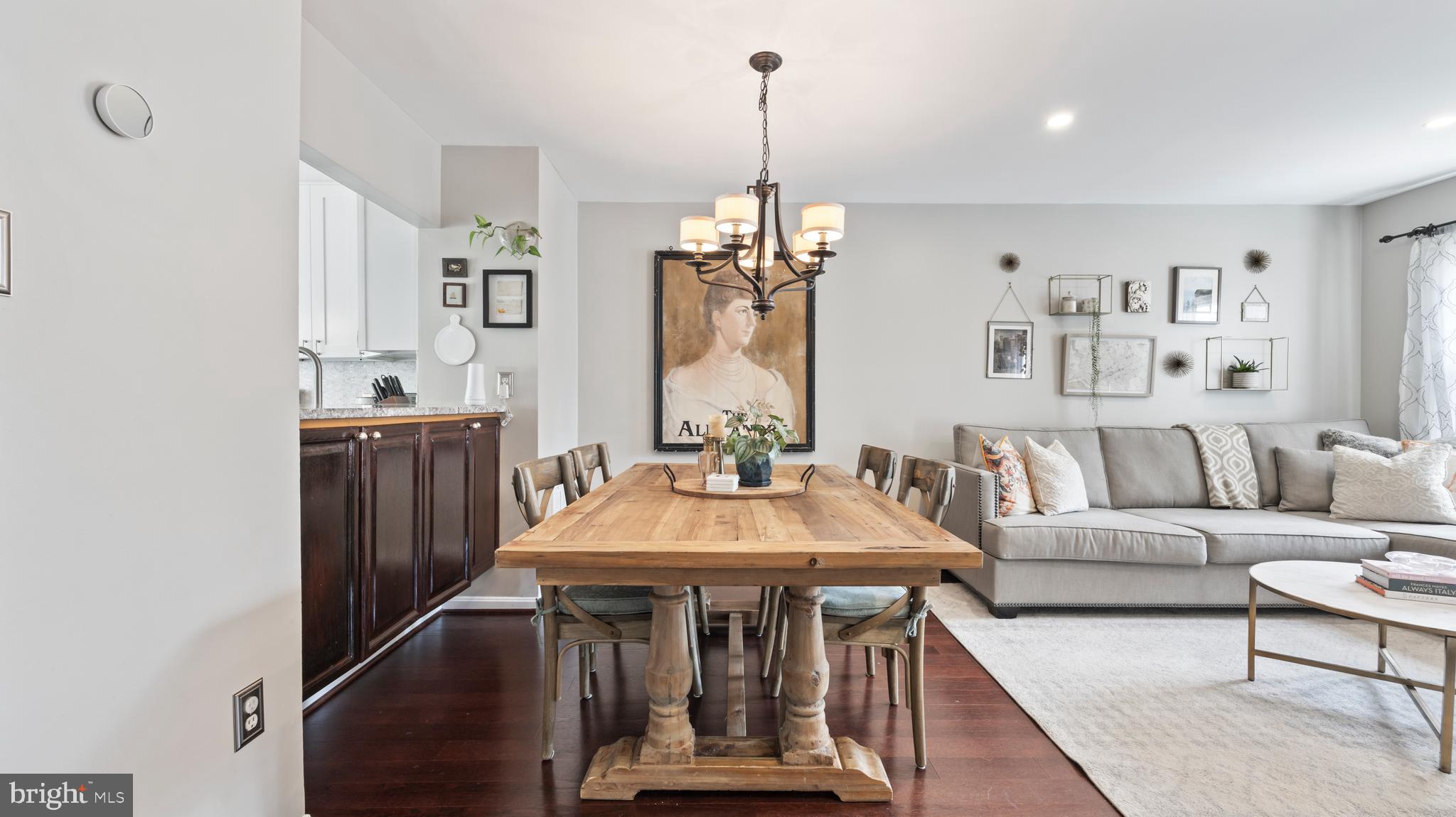 SEQUOIA LEA - Residential