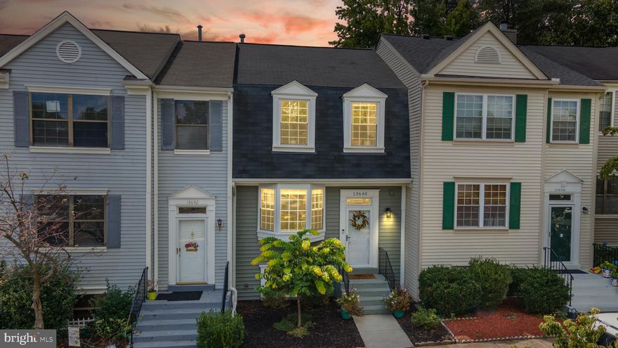 **BEAUTIFUL IN SO MANY WAYS THIS LOVELY MODEL HOME PRESENTS A GREAT OPPORTUNITY** FROM THE MOMENT YOU ENTER YOU'LL NOTICE THE METICULOUS ATTENTION TO DETAIL THROUGHOUT STARTING WITH THE FABULOUS KITCHEN THAT OFFERS GRANITE COUNTERS, AN UPDATED STAINLESS STEEL GAS STOVE & MICROWAVE ALONG WITH LOTS OF CABINET SPACE. THE LIVING ROOM PROVIDES NATURAL FLOW AND NATURAL LIGHT DAILY & ALLOWS YOU TO ENTER THE FANTASTIC  UPPER DECK FOR PEACEFUL EVENINGS. AS A BONUS YOU'LL LOVE THE FIRST LEVEL HARDWOODS!! THE UPPER LEVEL WILL WOW YOU WITH FRESH NEW CARPET, 3 SPACIOUS BR'S, 2 REMODELED FULL BATHS WITH CERAMIC TILE FLOORS, MARBLE NEWER LIGHTS & VANITY.  THE LOWER LEVEL HAS ANOTHER BEDROOM, A GREAT REC ROOM AREA WITH A WALK OUT TO A FULLY FENCED LOWER DECK. ENJOY ALL THAT CLIFTON OFFERS!!