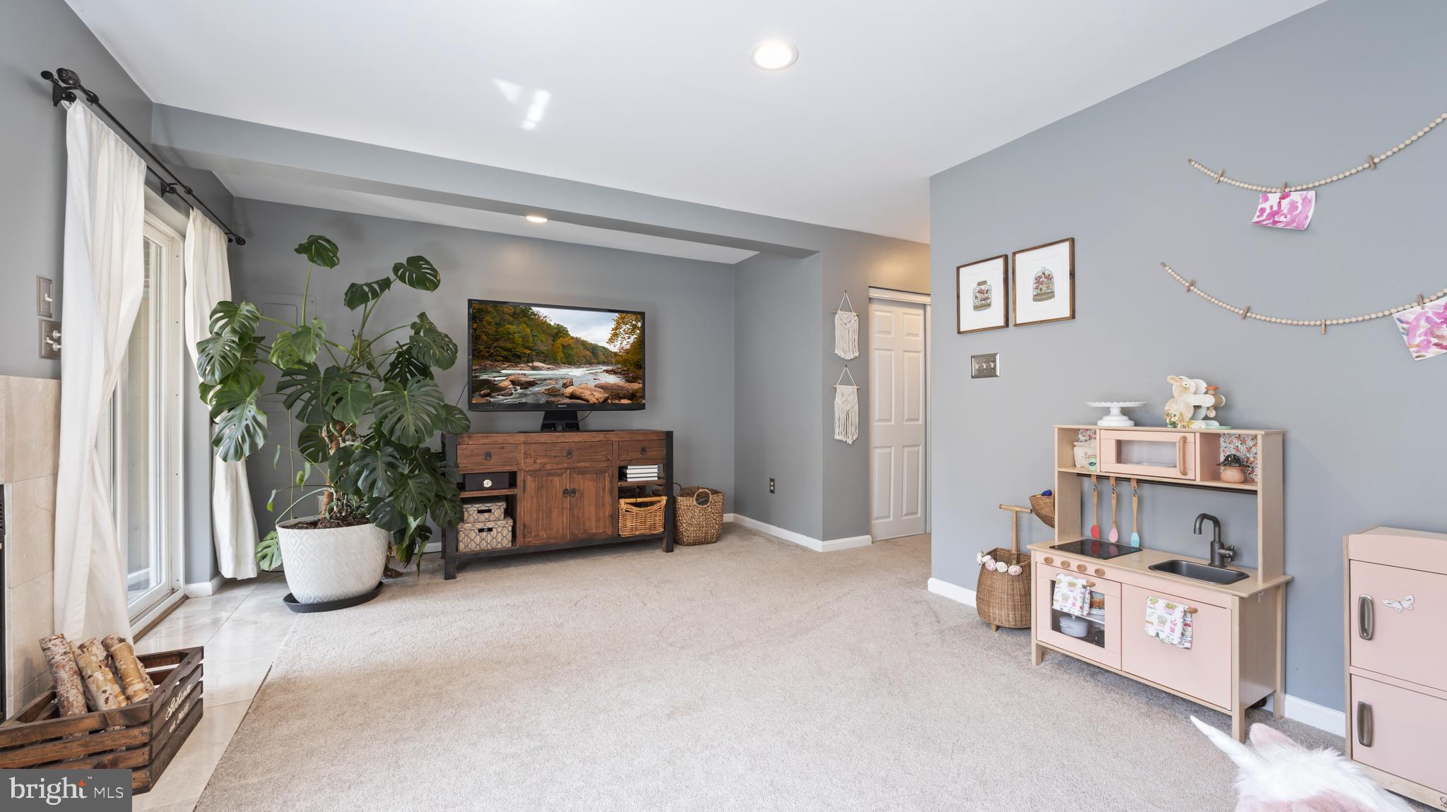 SEQUOIA LEA - Residential