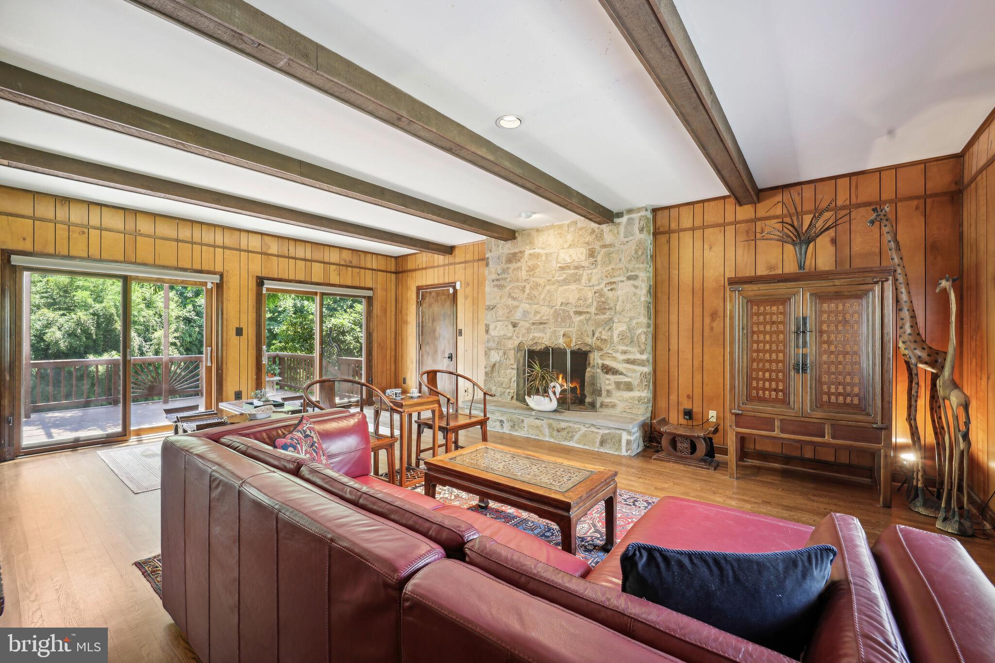 RIVERS EDGE - Residential