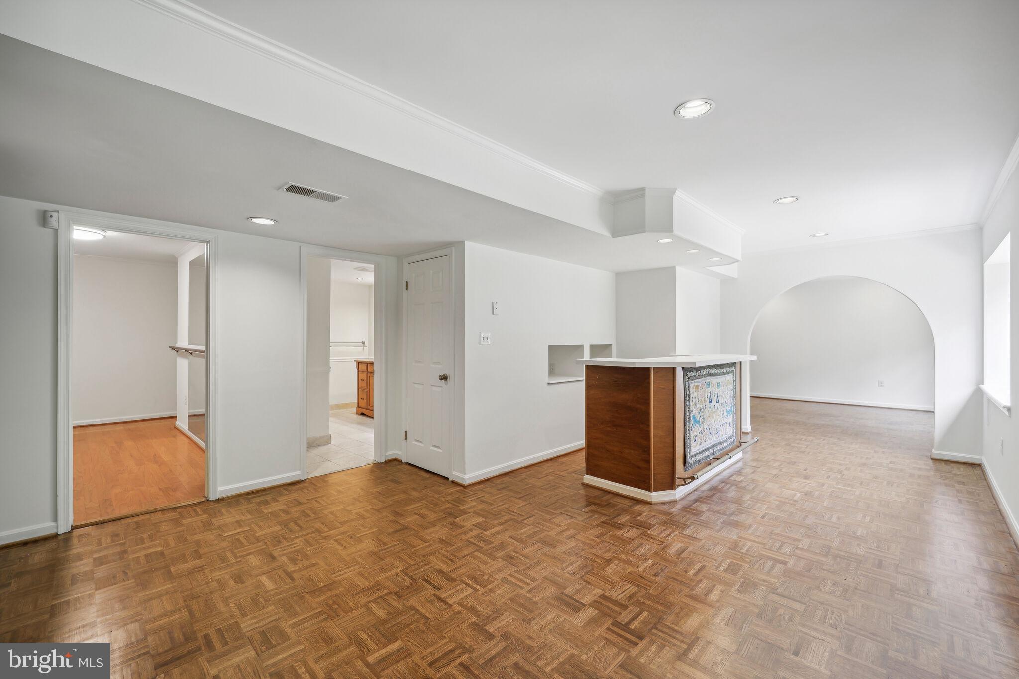 RIVERS EDGE - Residential