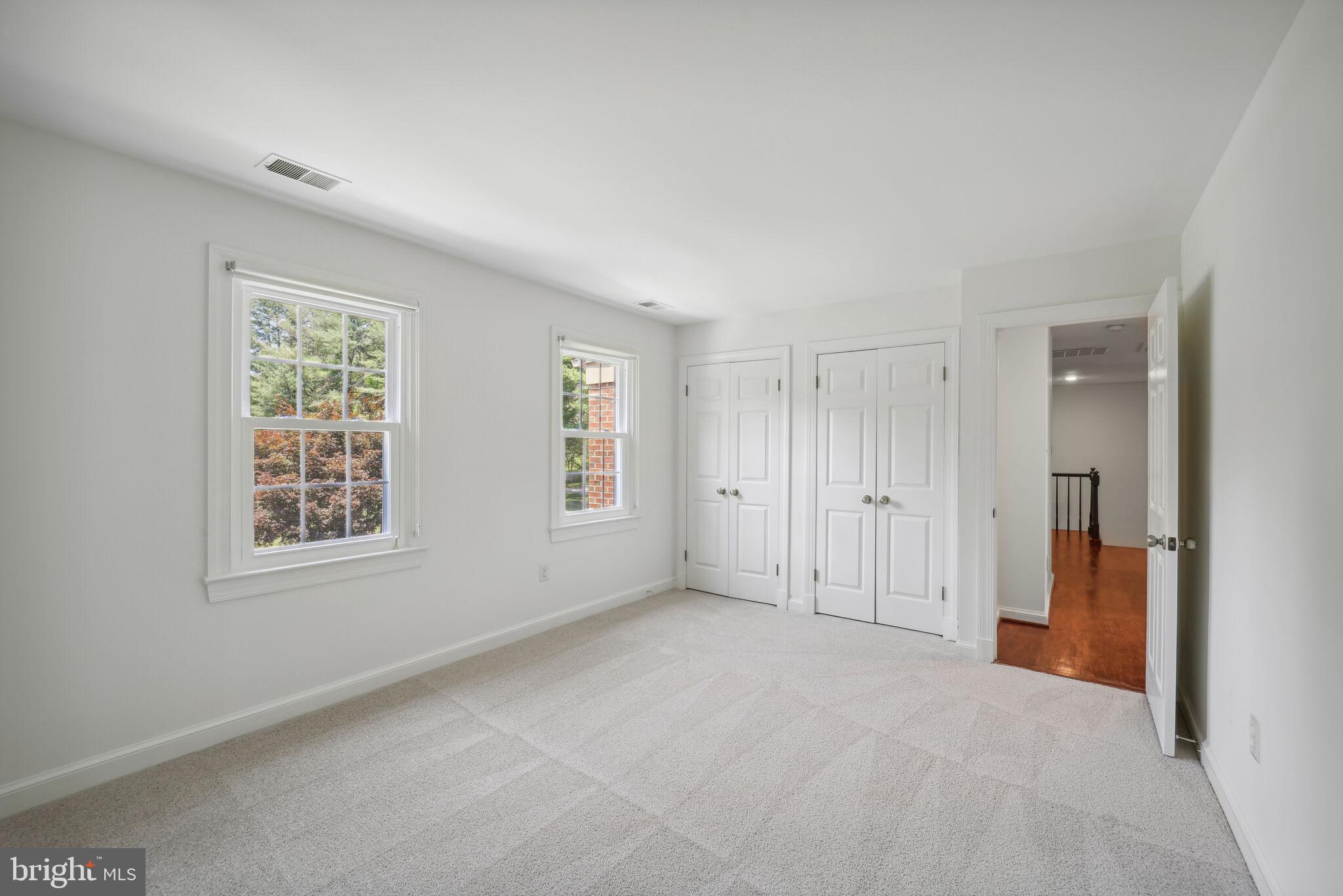 RIVERS EDGE - Residential