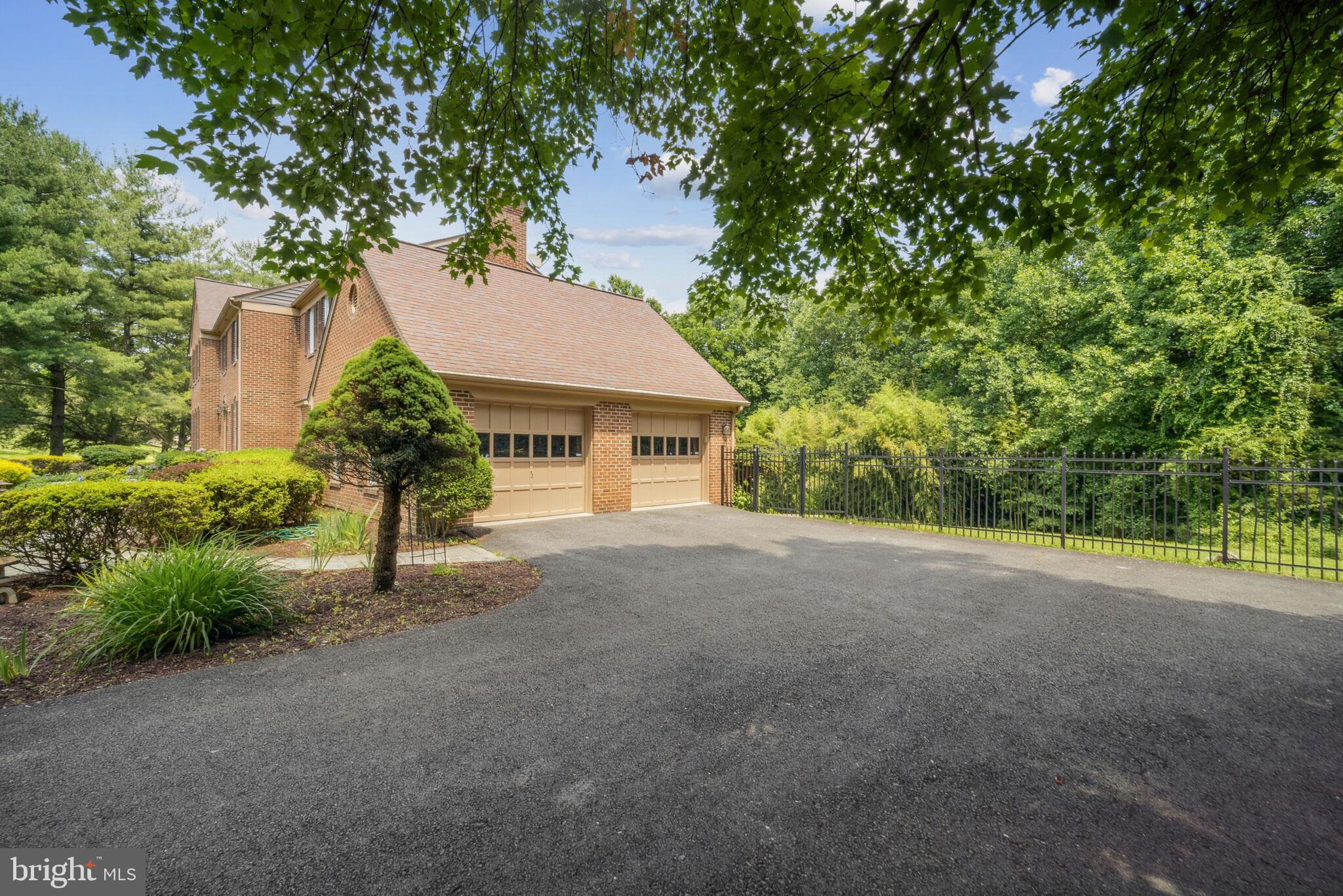 RIVERS EDGE - Residential