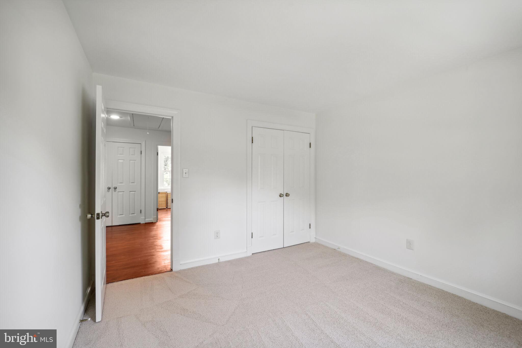 RIVERS EDGE - Residential