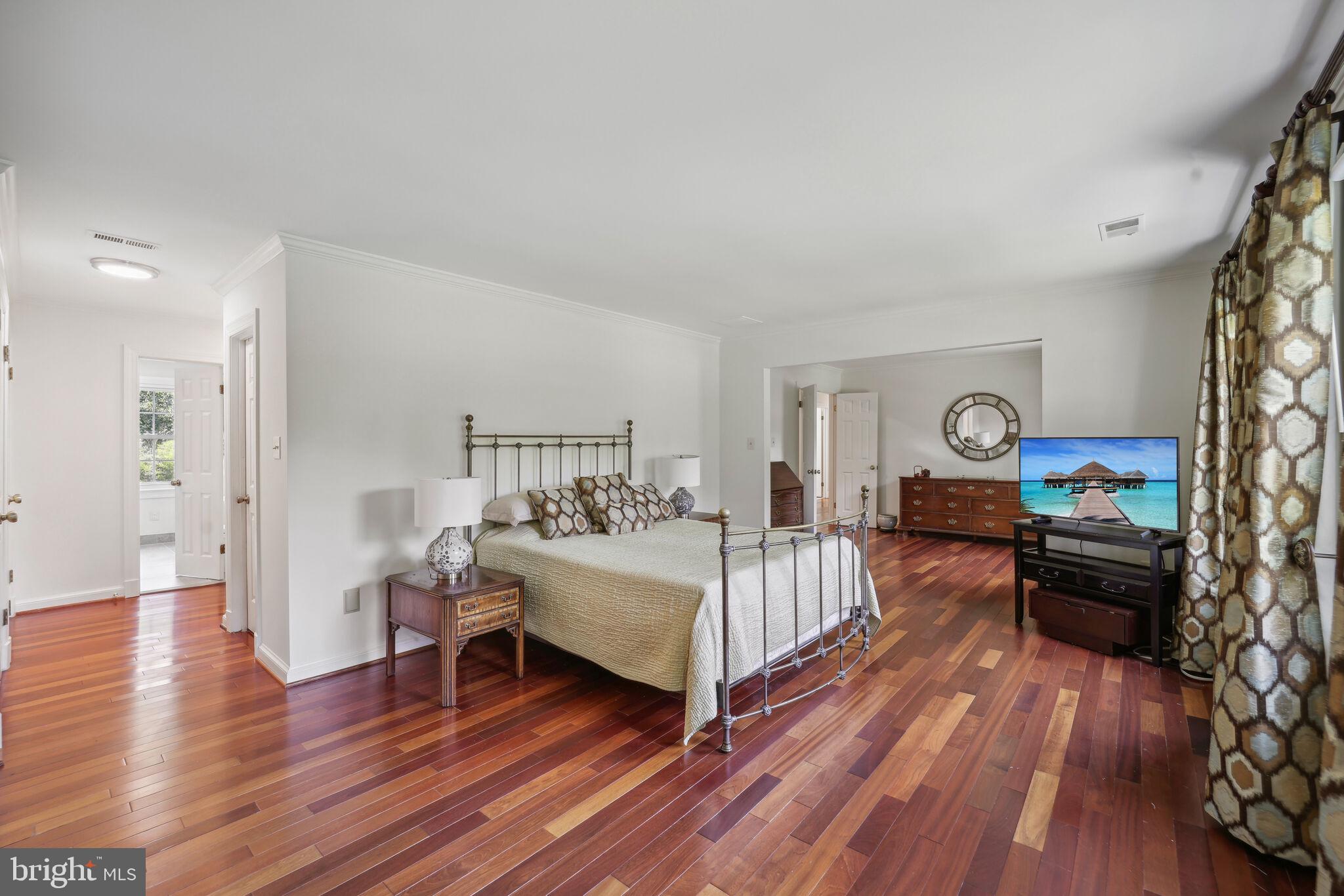 RIVERS EDGE - Residential