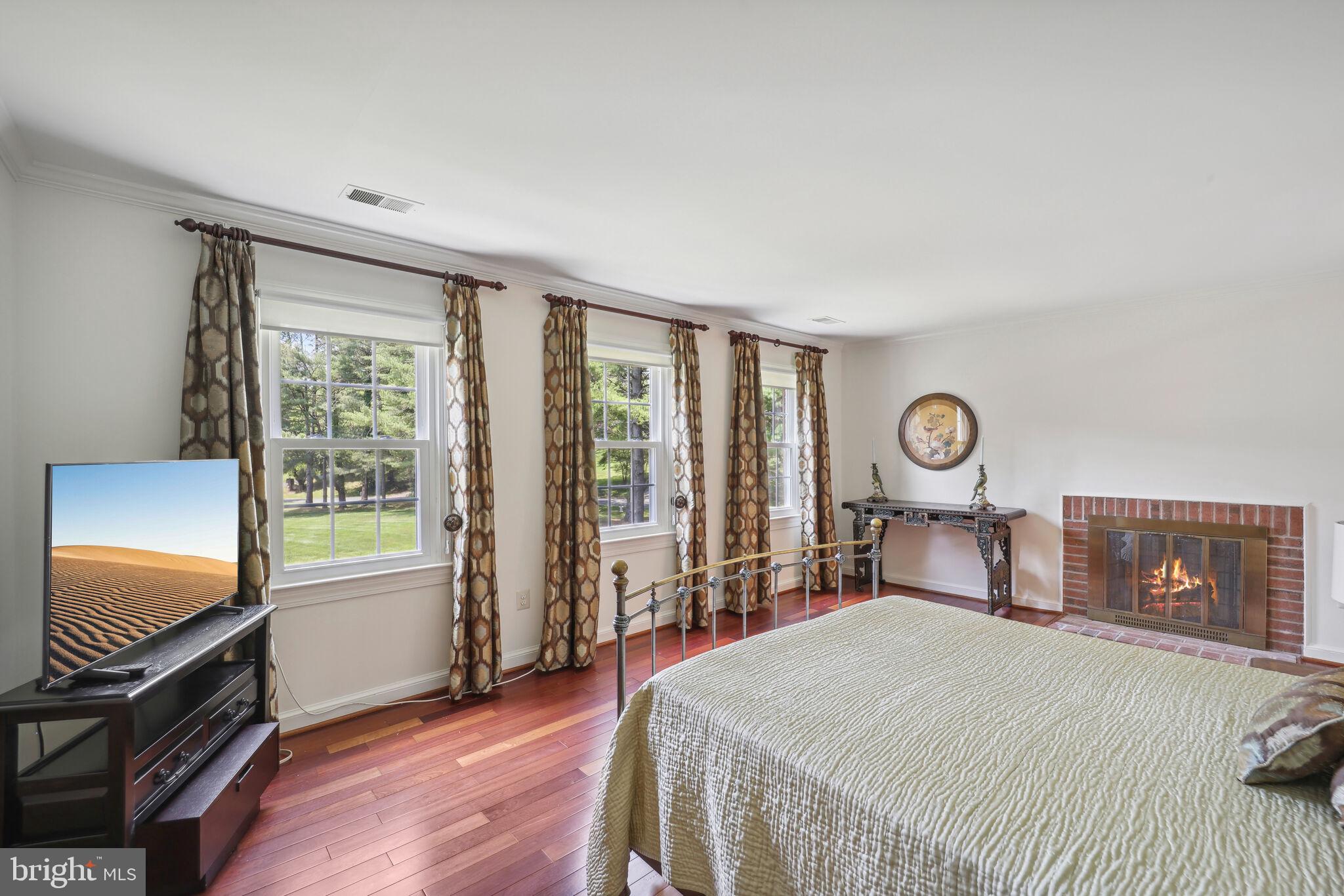 RIVERS EDGE - Residential