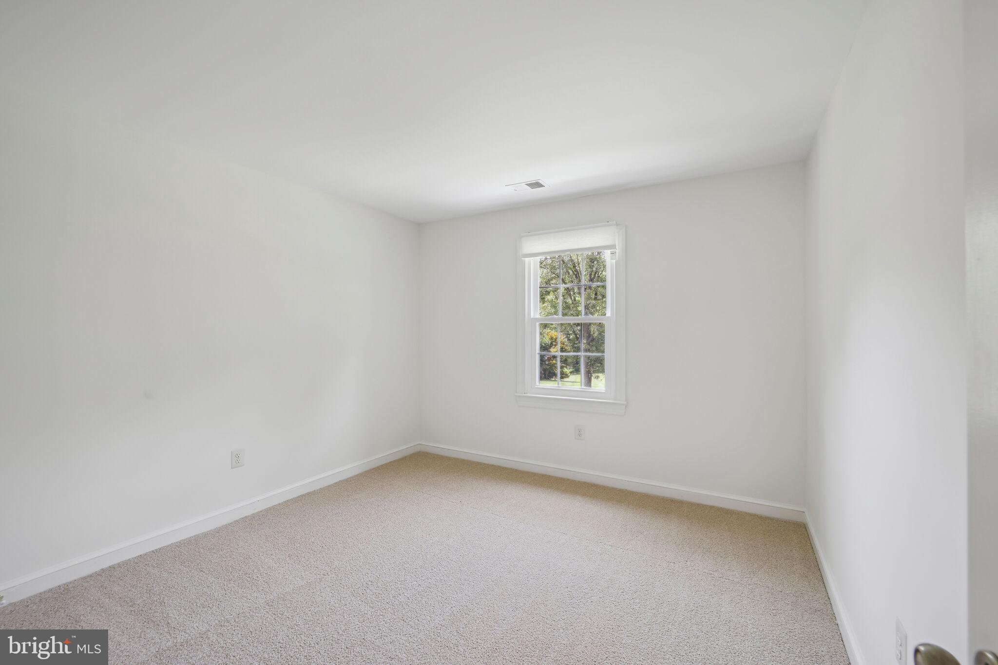 RIVERS EDGE - Residential