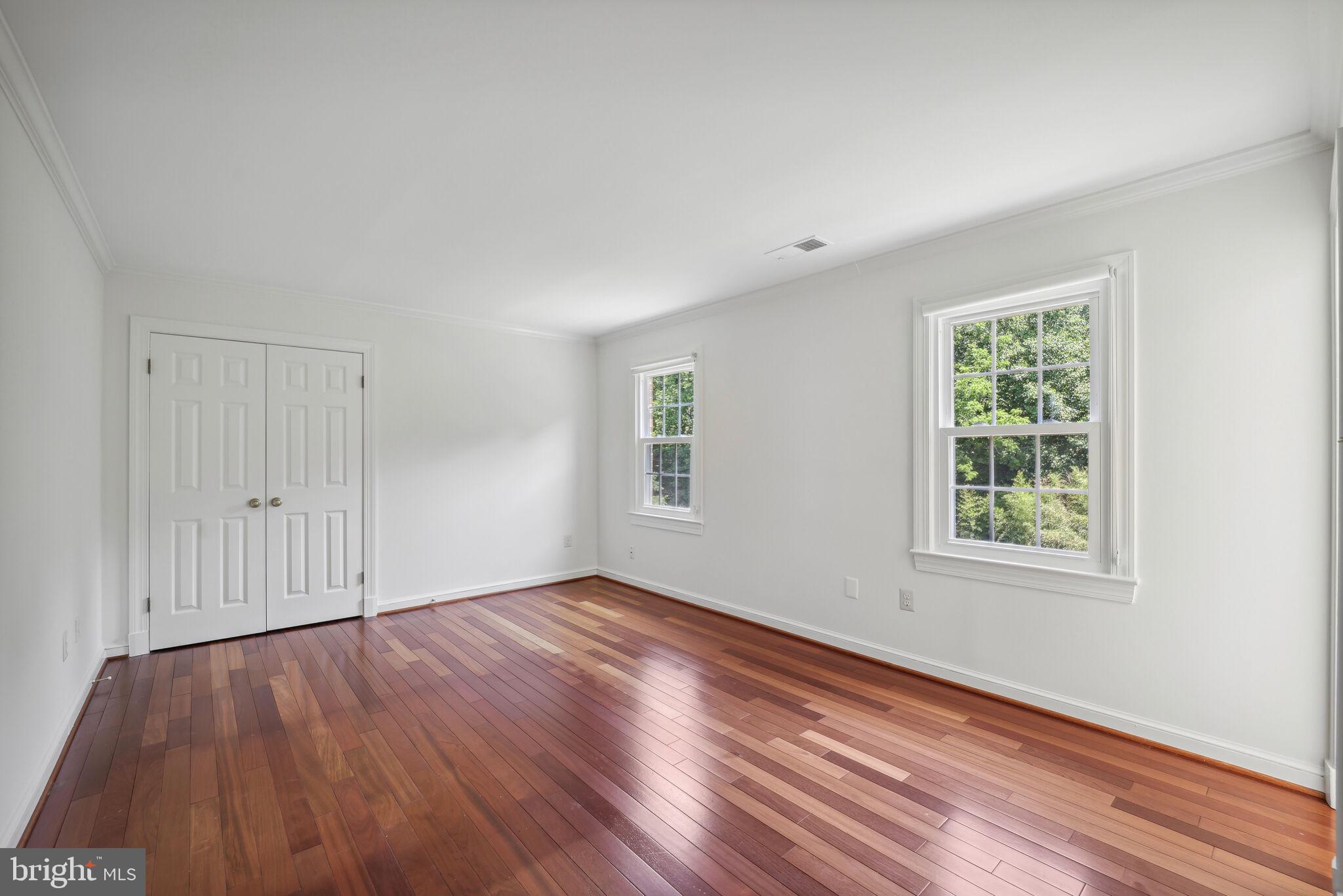 RIVERS EDGE - Residential