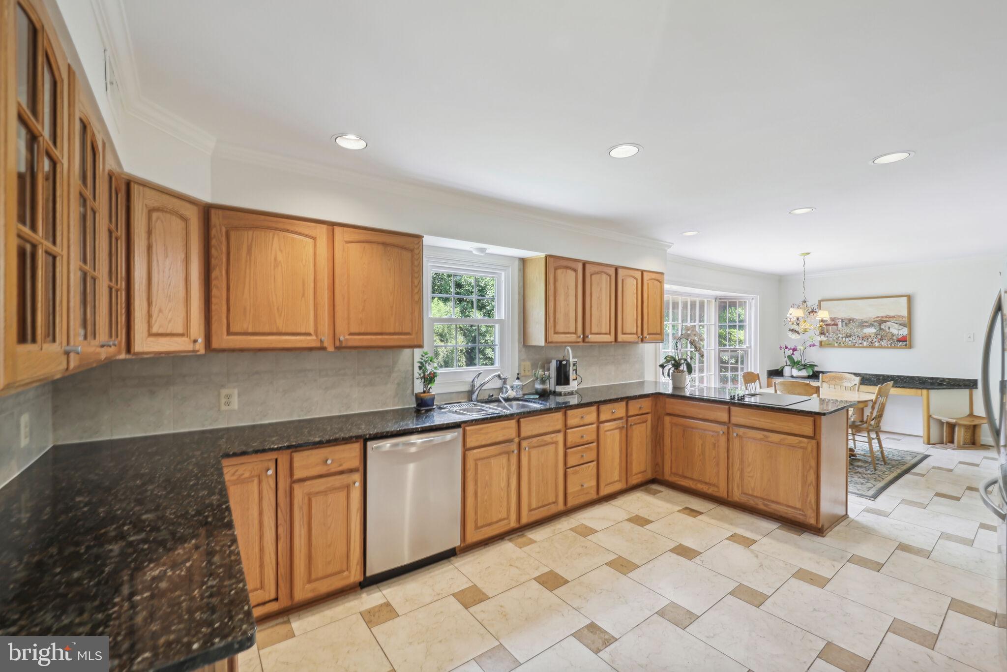 RIVERS EDGE - Residential