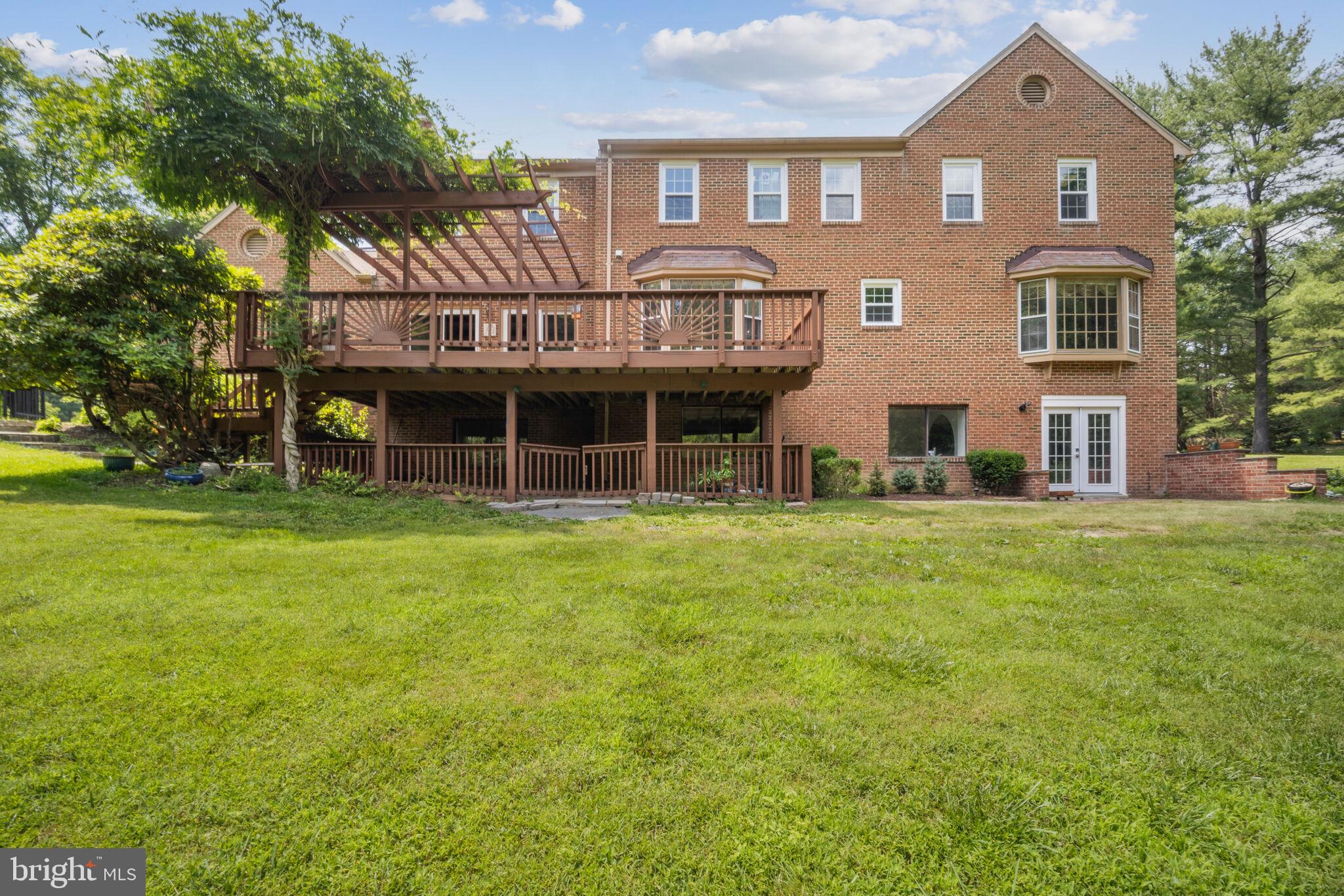 RIVERS EDGE - Residential