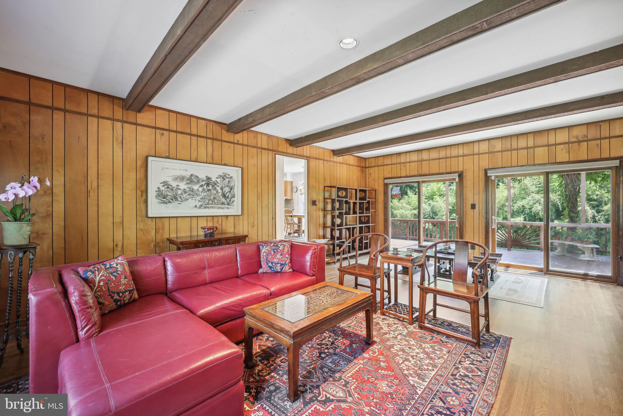 RIVERS EDGE - Residential