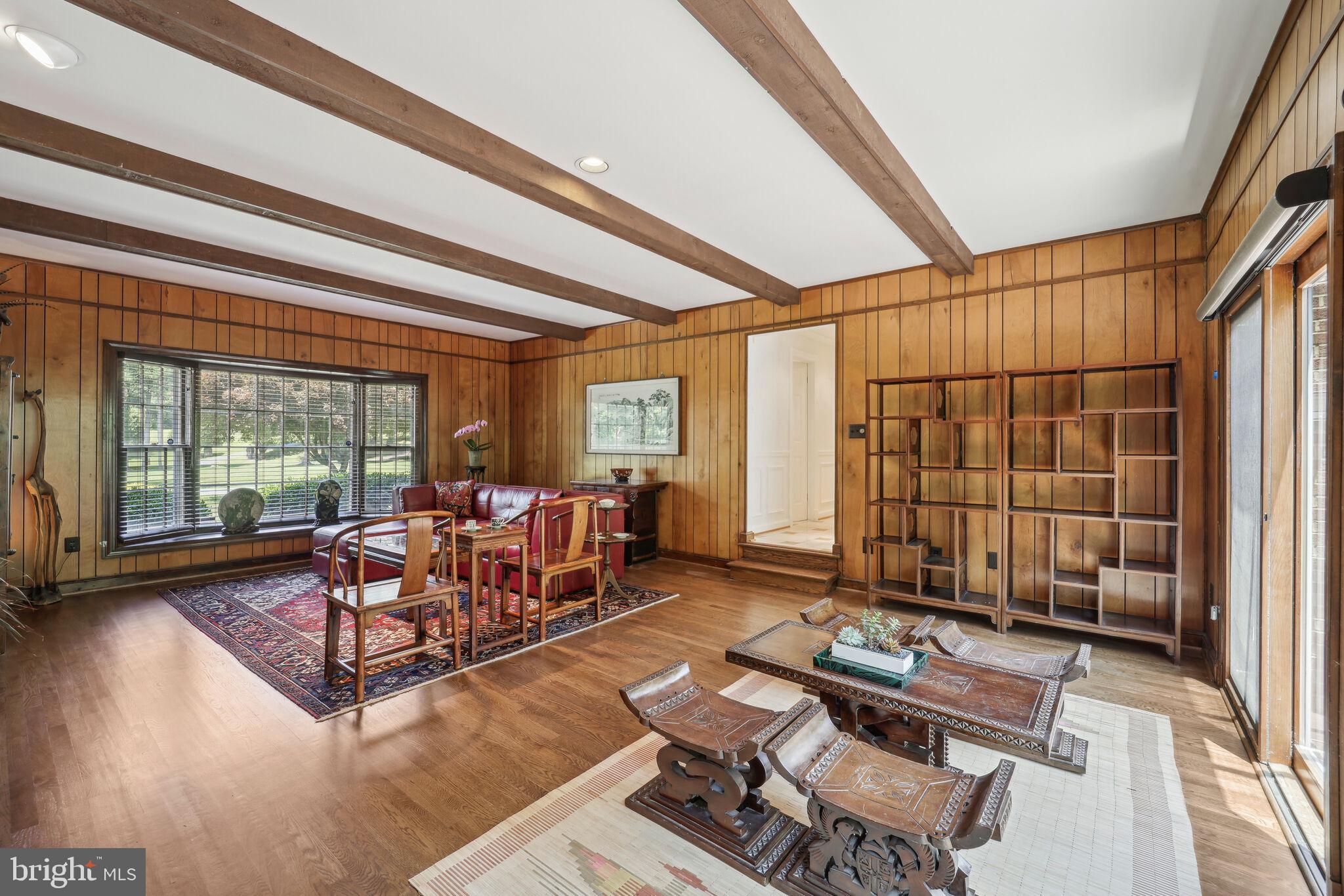 RIVERS EDGE - Residential