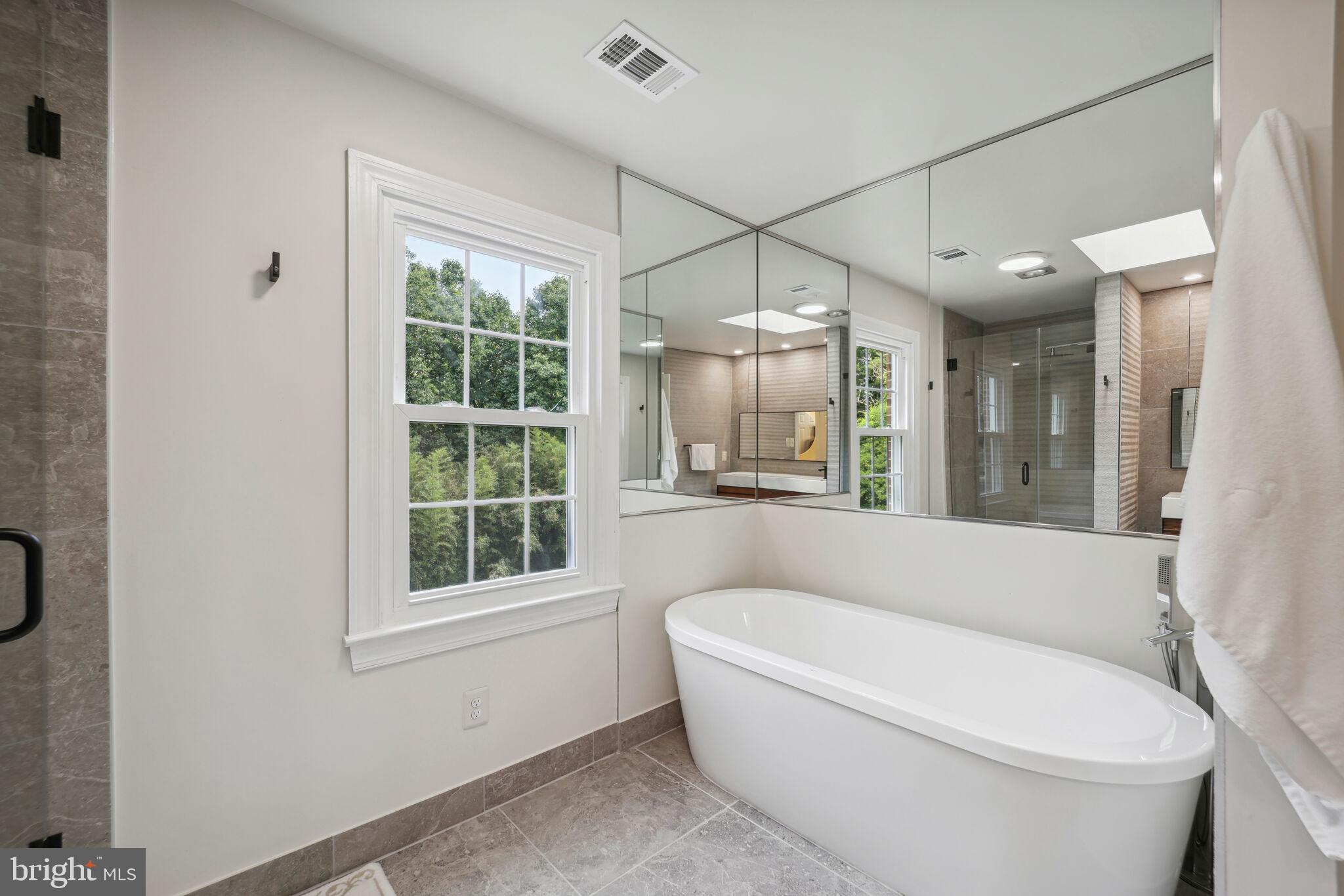 RIVERS EDGE - Residential