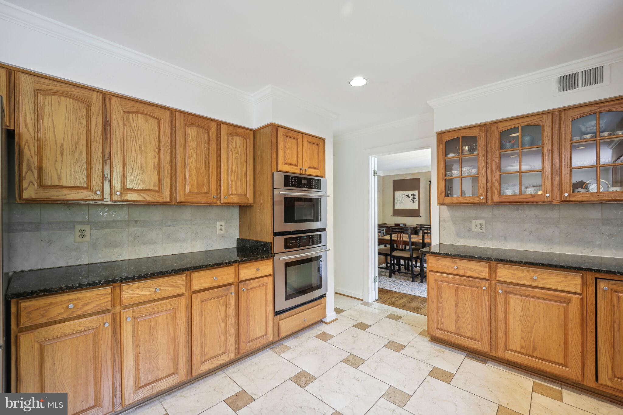 RIVERS EDGE - Residential