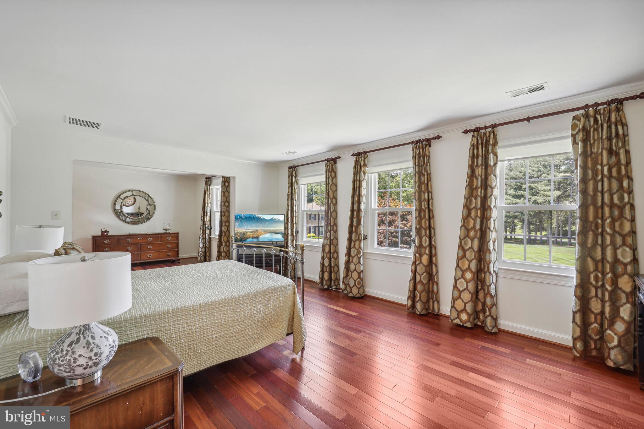 RIVERS EDGE - Residential