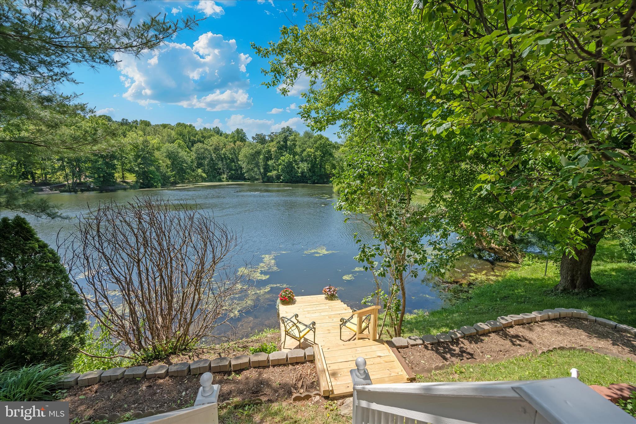 6594 HEMLOCK POINT ROAD