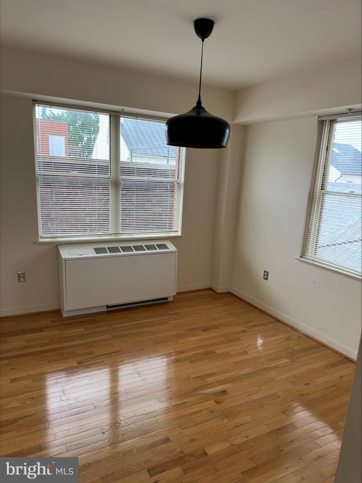 OLD TOWN - Residential Lease