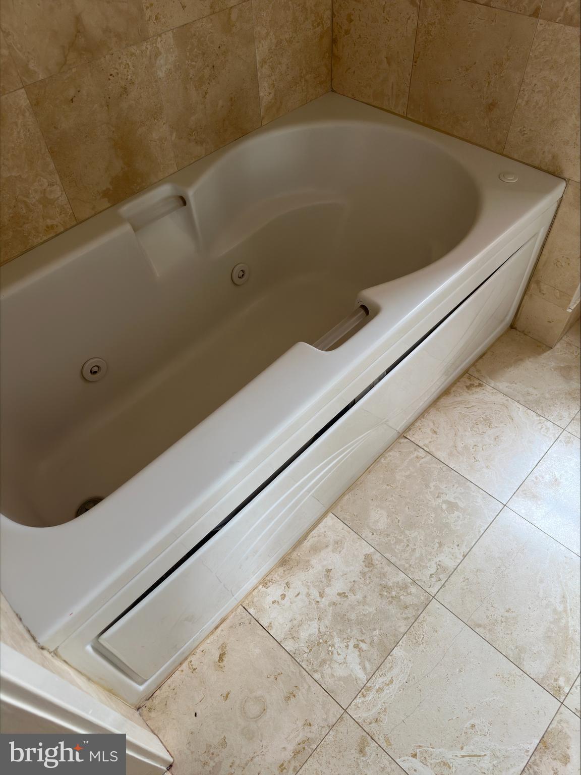 OLD TOWN - Residential Lease