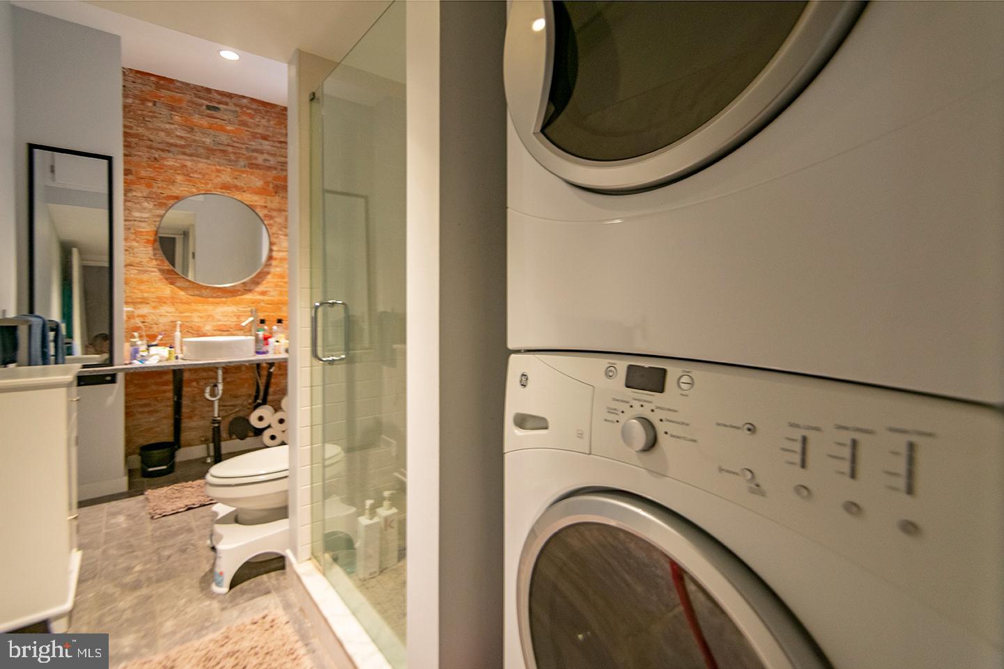 WASHINGTON SQ WEST - Residential Lease