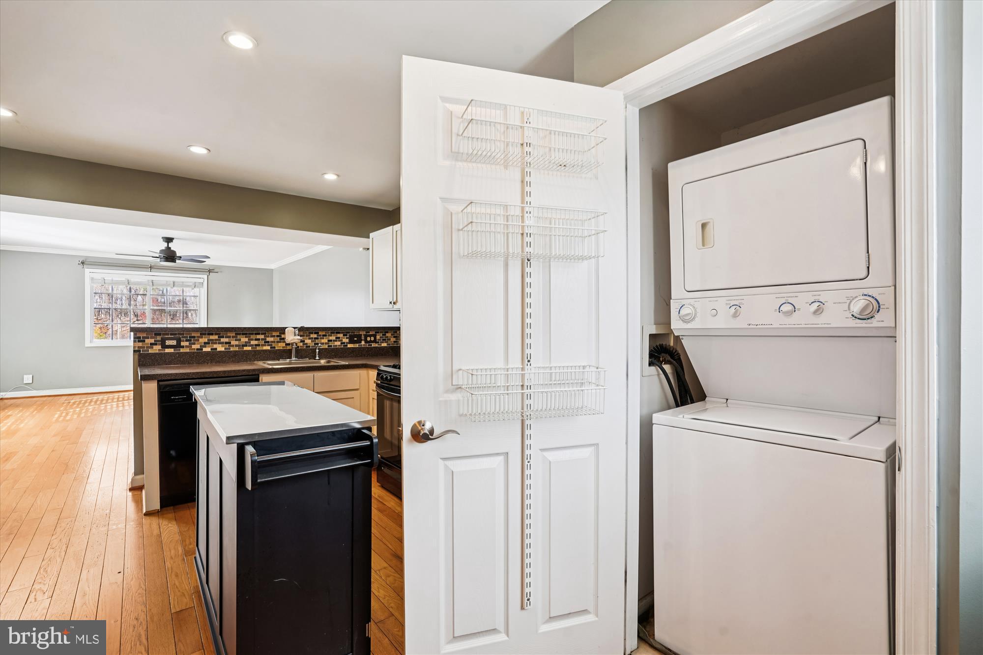 PARKSIDE AT ALEXANDRIA - Residential