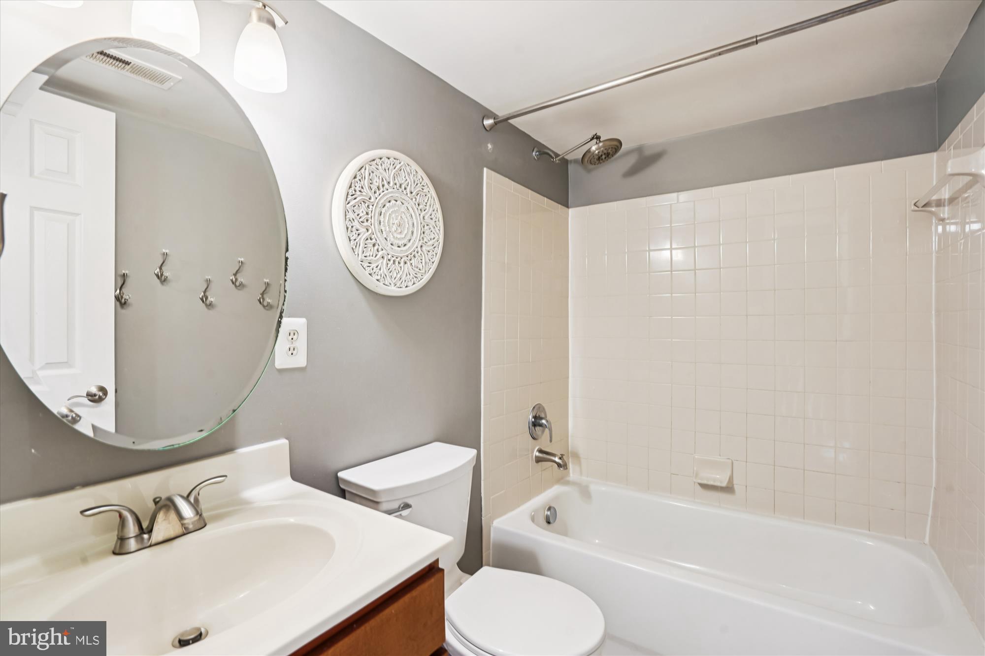 PARKSIDE AT ALEXANDRIA - Residential