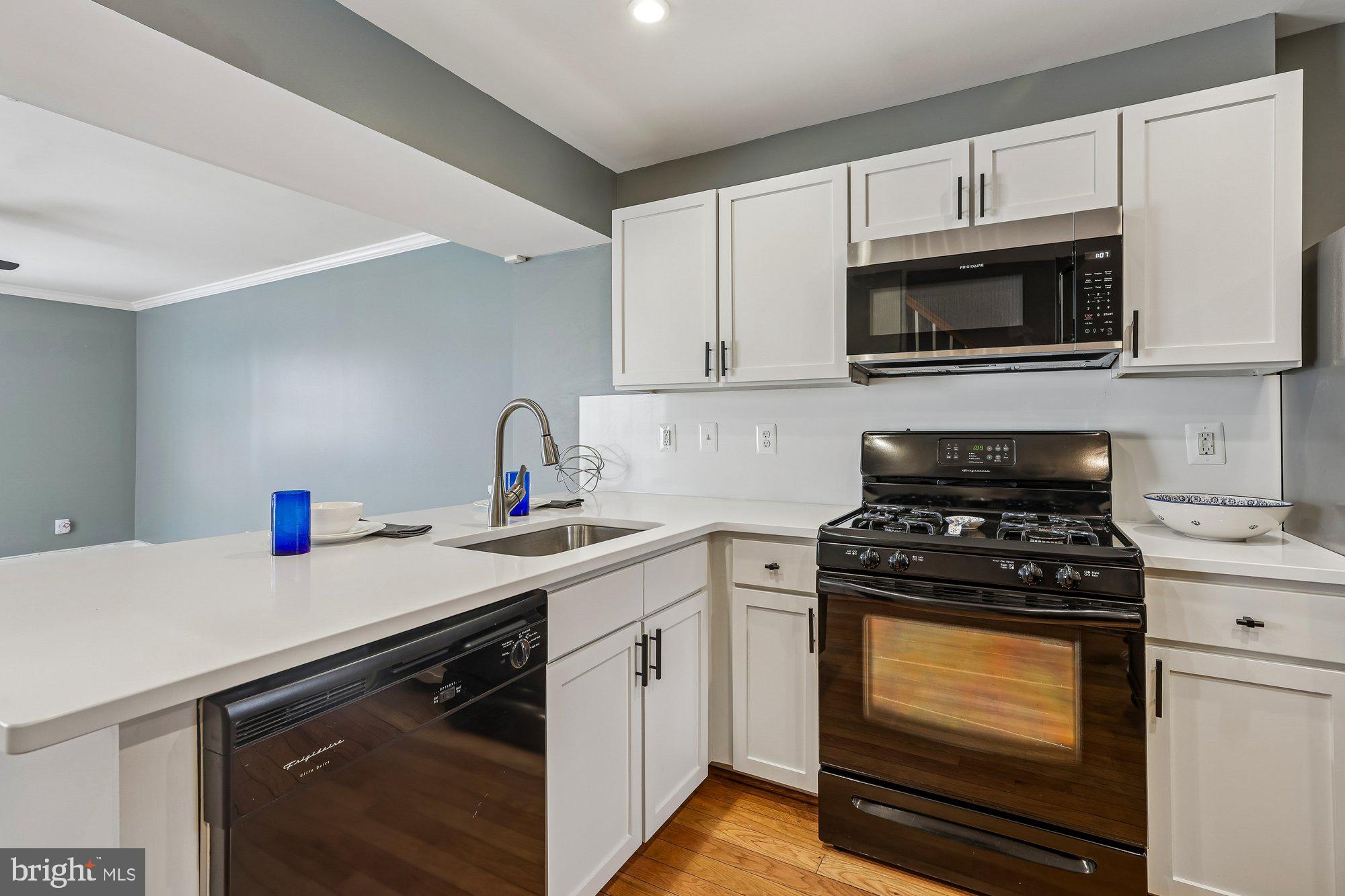 PARKSIDE AT ALEXANDRIA - Residential