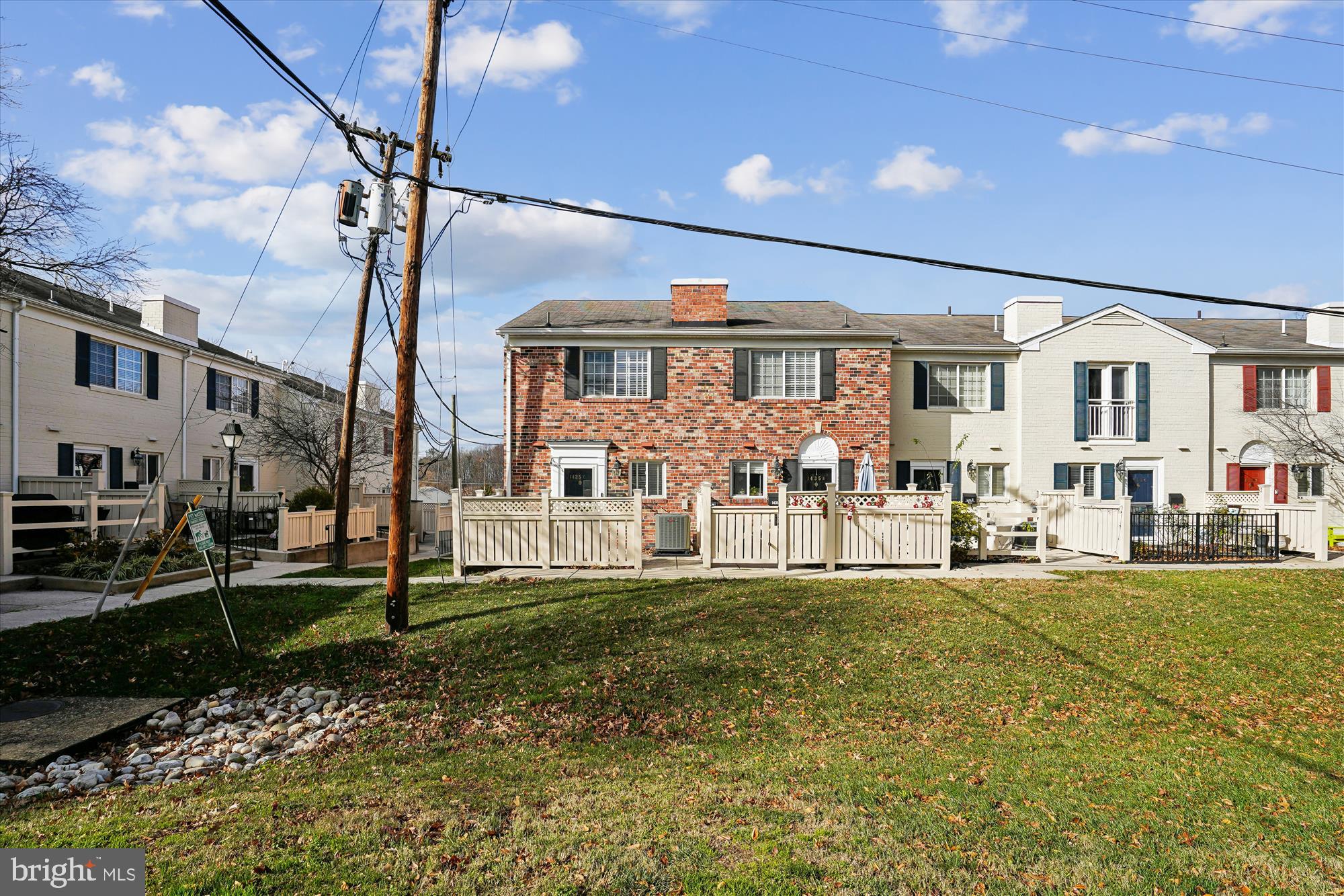 1435 N VAN DORN STREET C