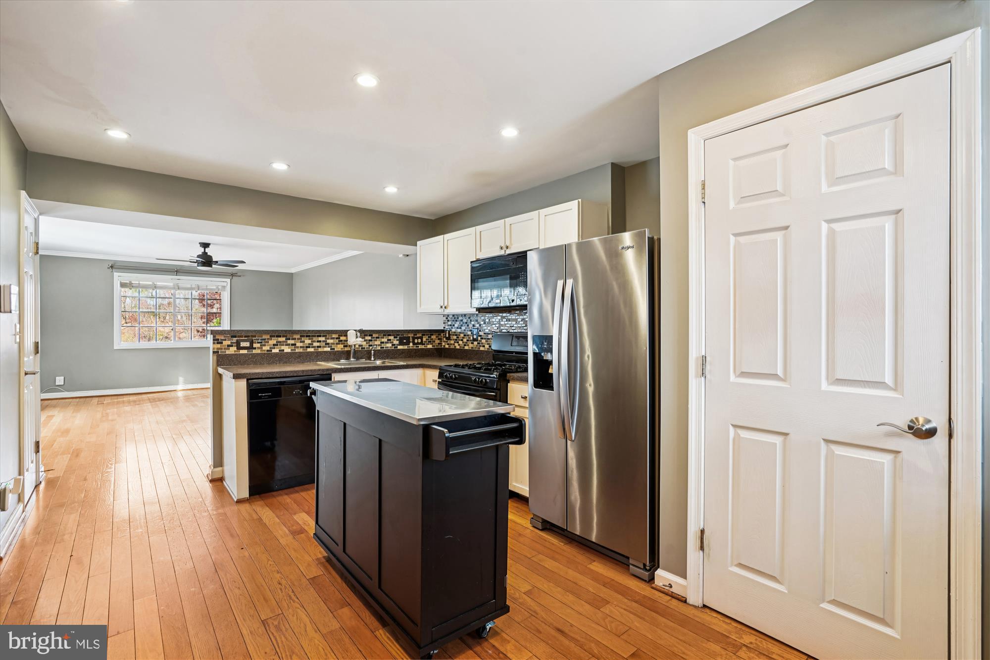 PARKSIDE AT ALEXANDRIA - Residential