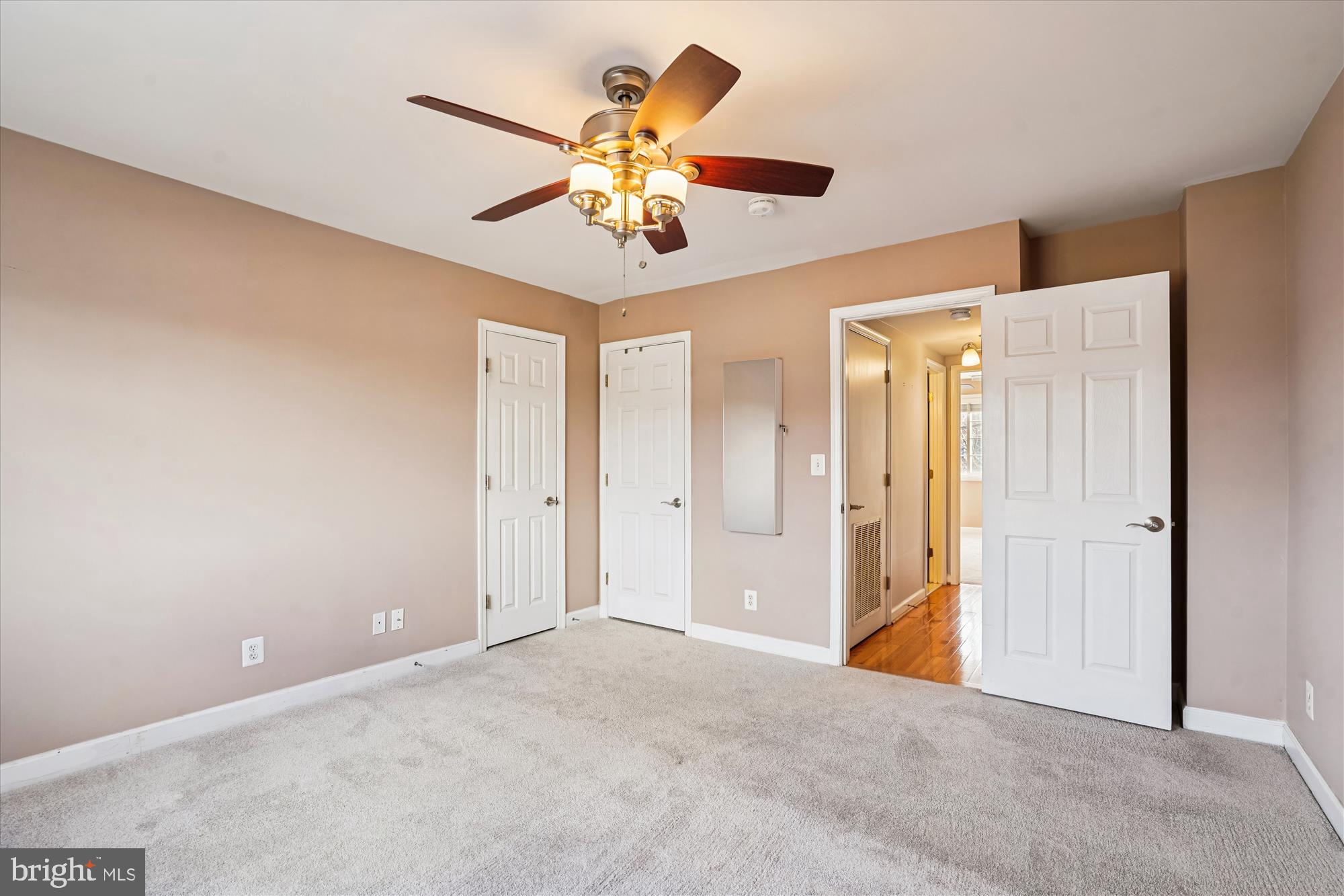 PARKSIDE AT ALEXANDRIA - Residential