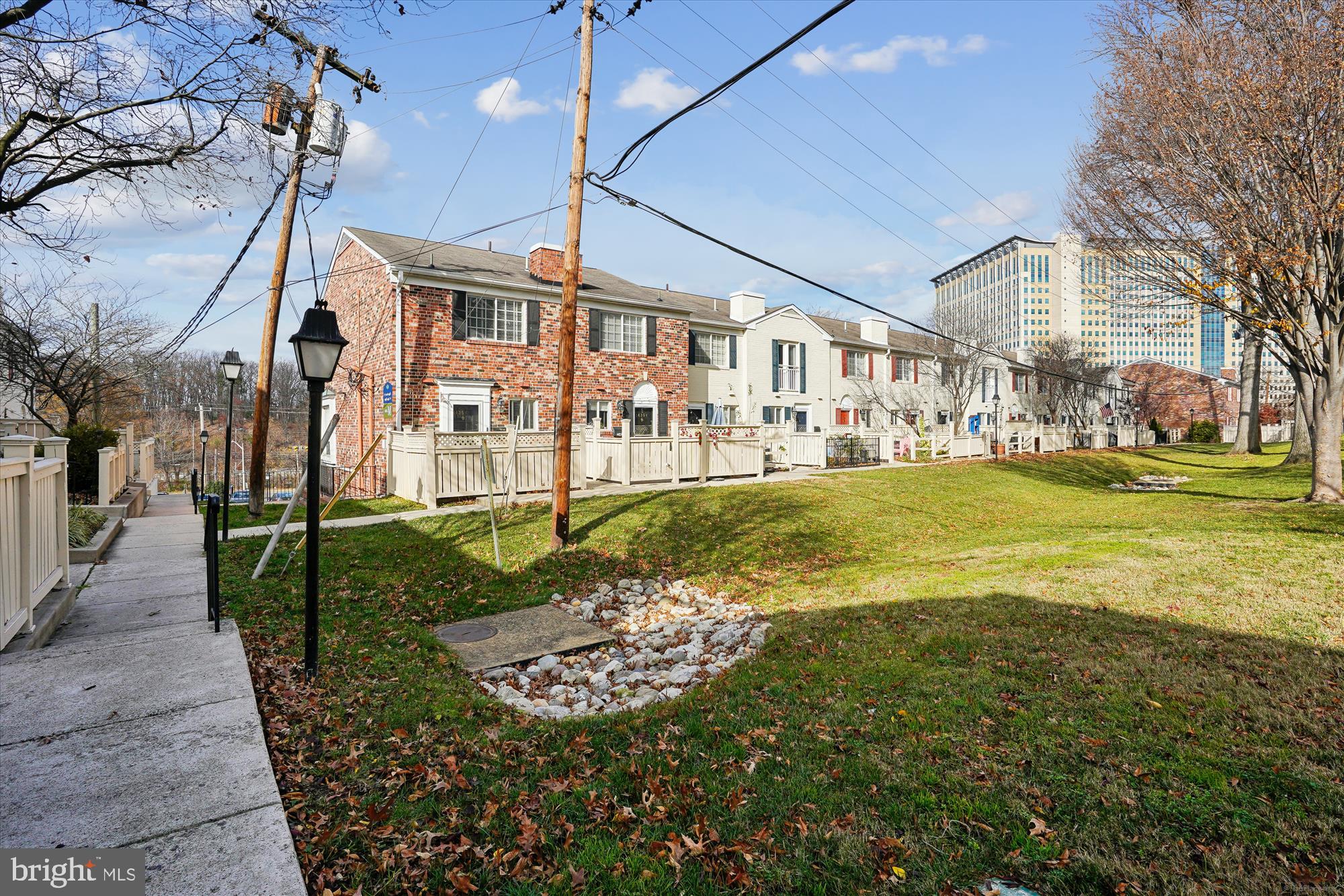 PARKSIDE AT ALEXANDRIA - Residential