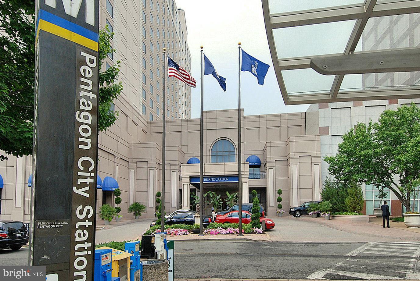 PARKSIDE AT ALEXANDRIA - Residential