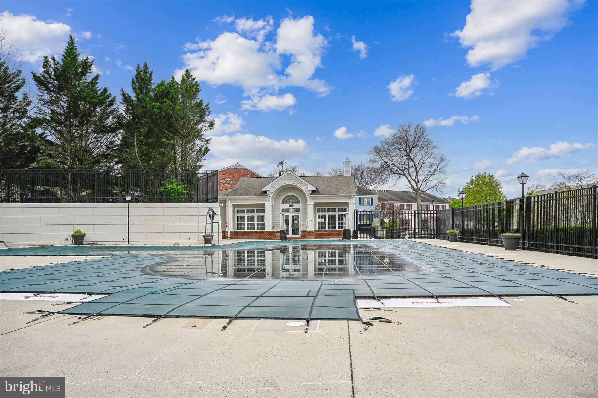 PARKSIDE AT ALEXANDRIA - Residential