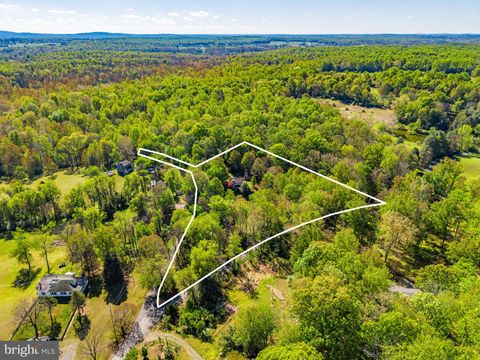 12151 DEERFIELD LANE AMISSVILLE VA 20106