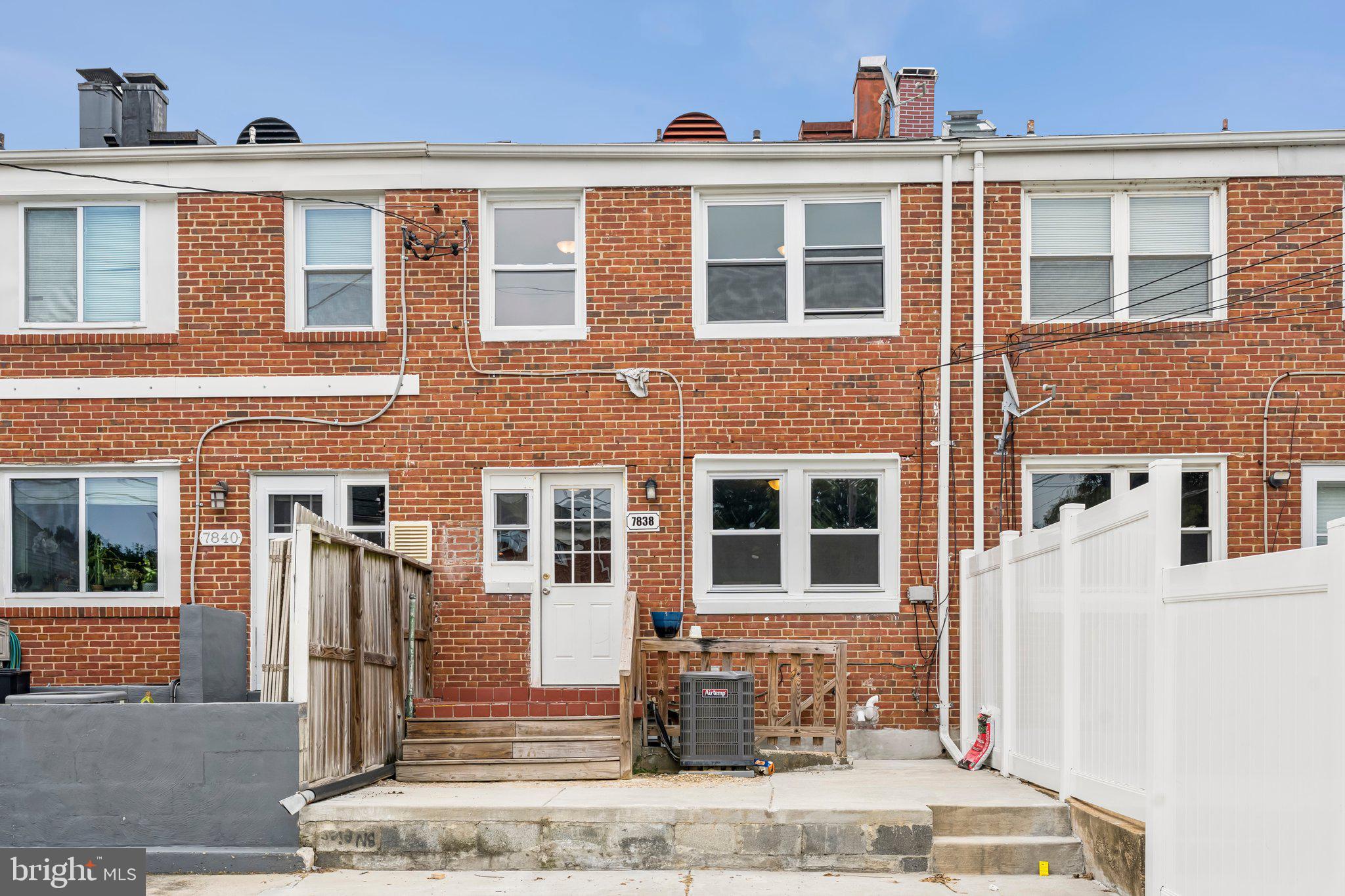 NORTH POINT VILLAGE - Residential