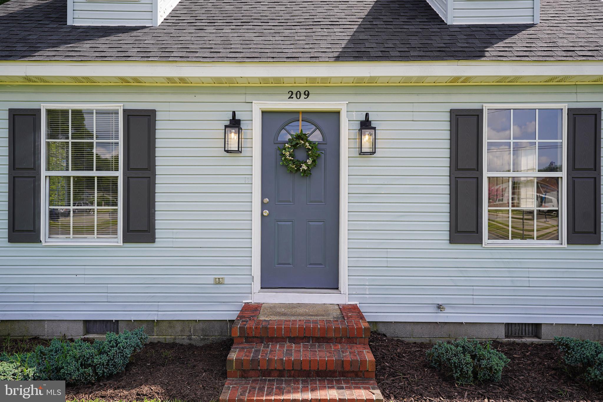 209 W MAIN STREET