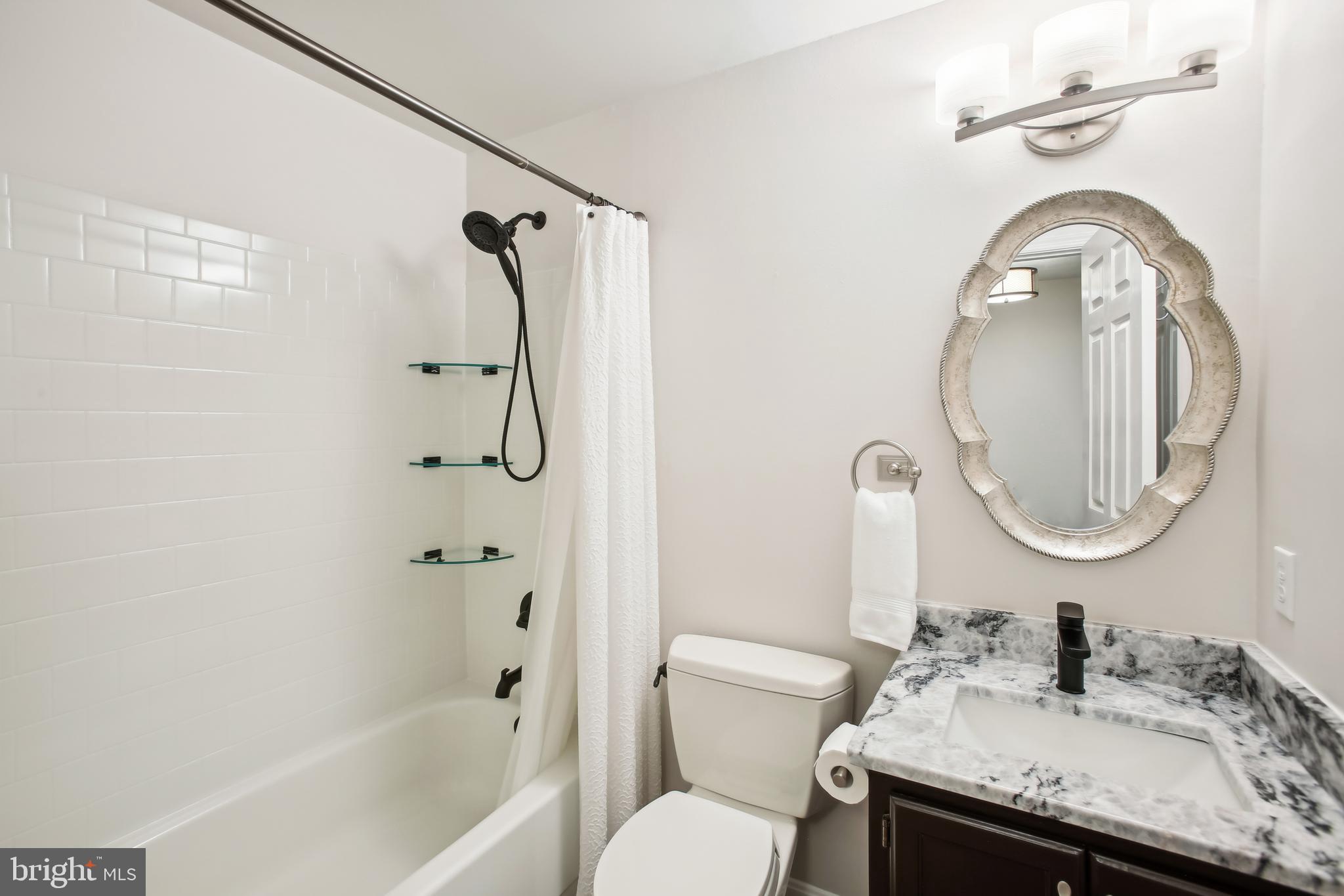 COLONY VILLAGE - Residential