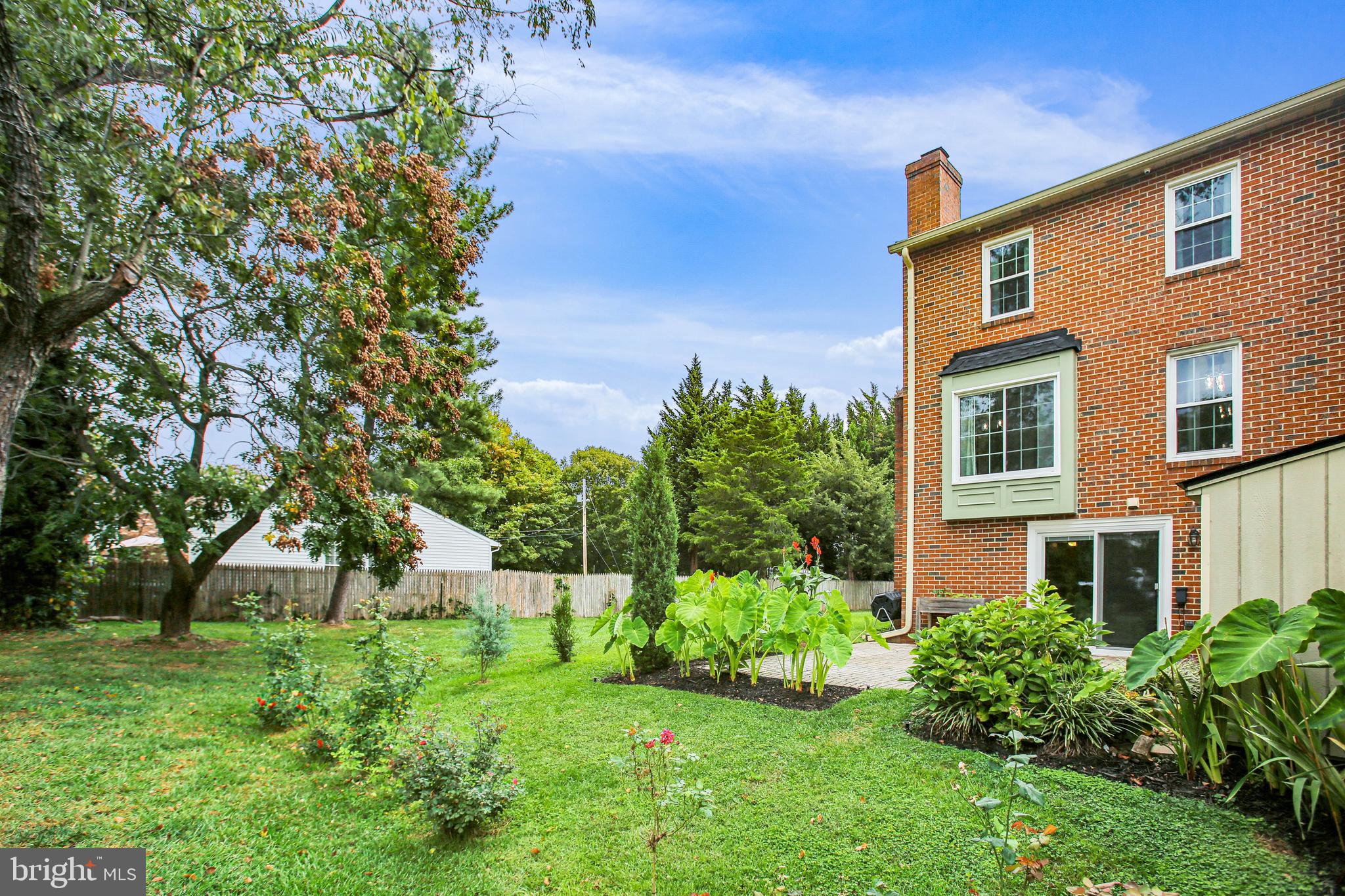 COLONY VILLAGE - Residential