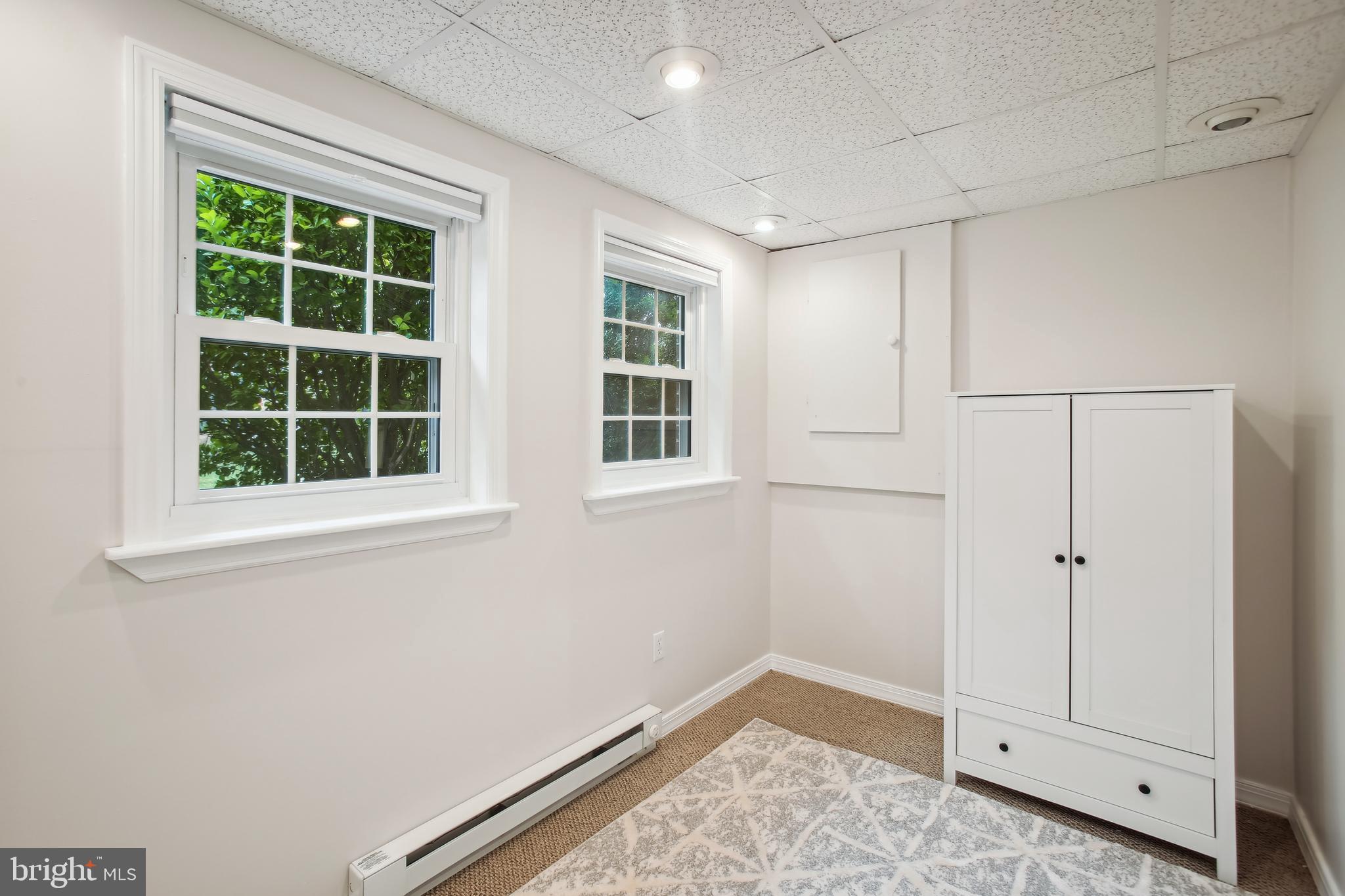 COLONY VILLAGE - Residential