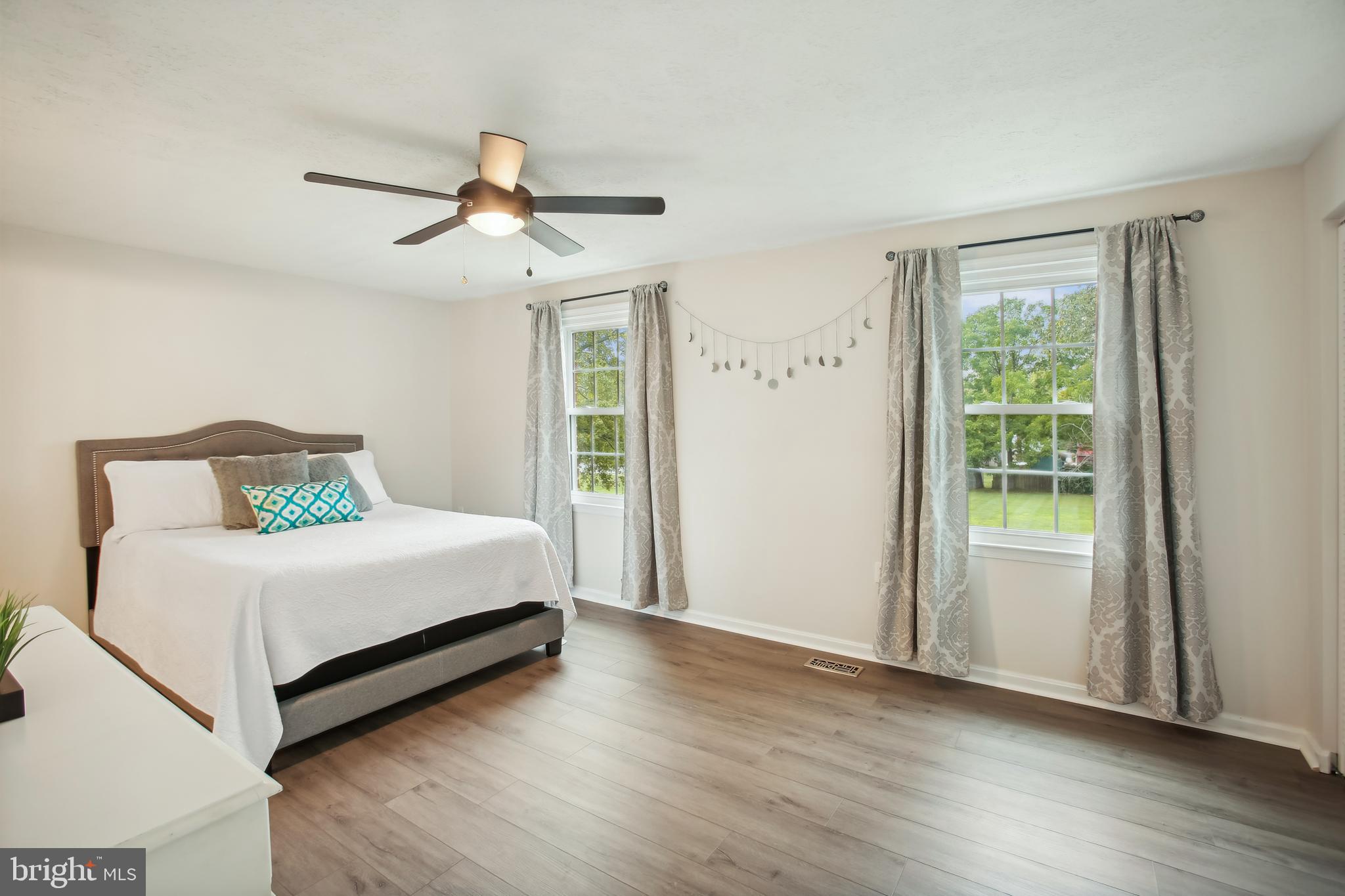 COLONY VILLAGE - Residential