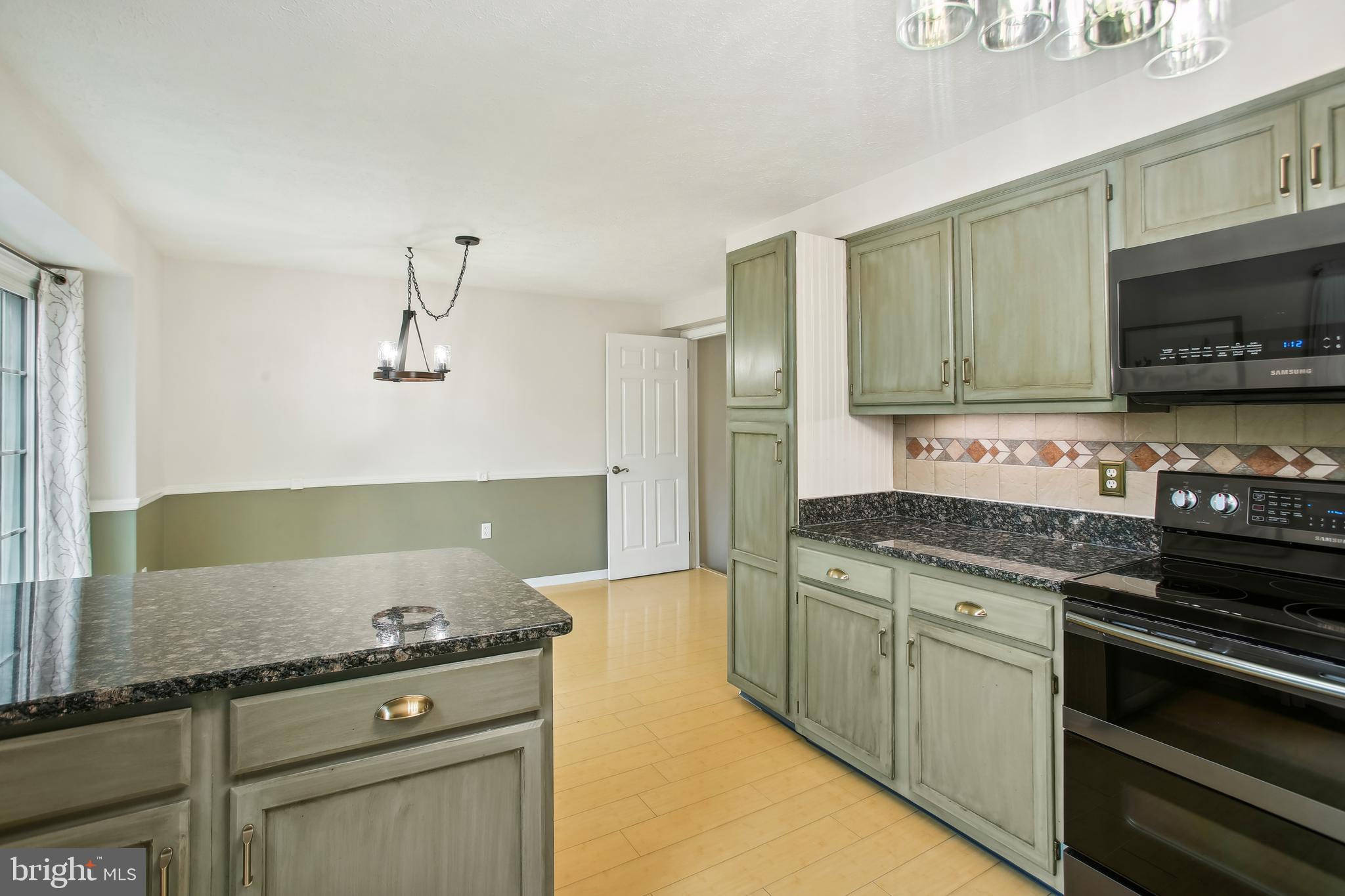 COLONY VILLAGE - Residential