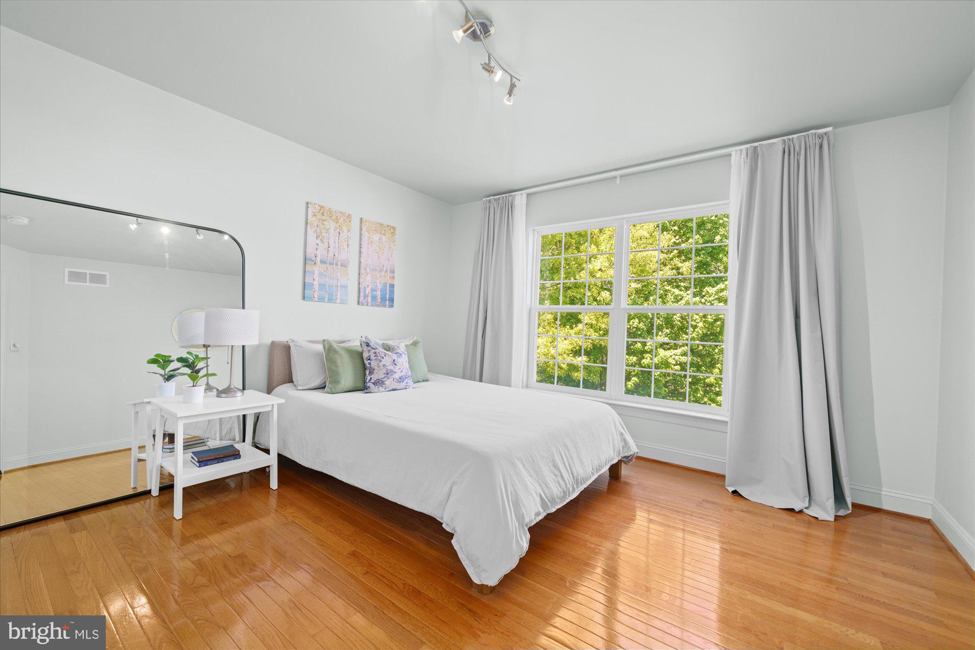THE RESERVE AT KNA - Residential