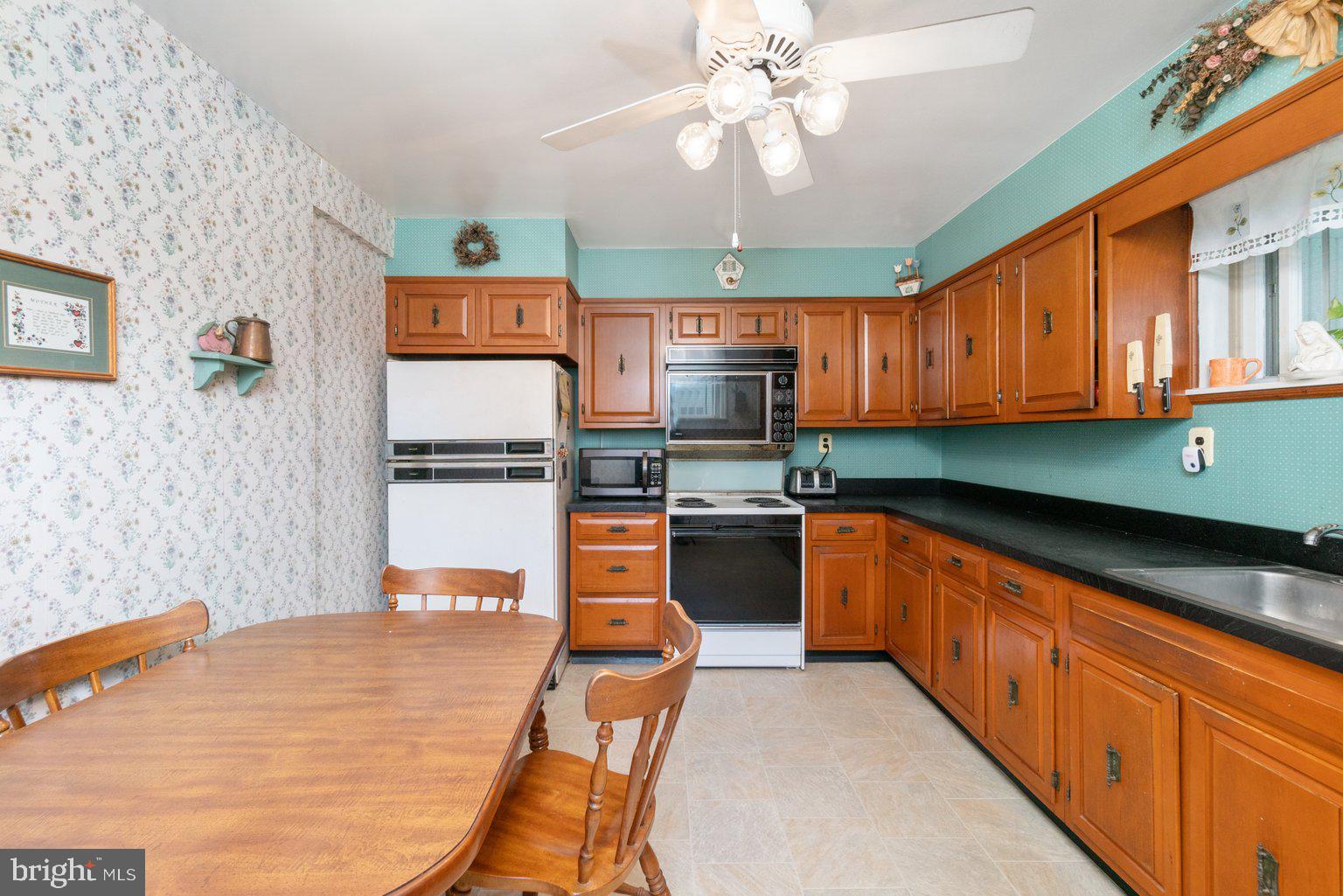 RIVIERA BEACH - Residential