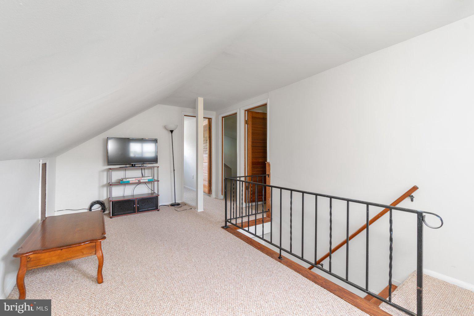 RIVIERA BEACH - Residential