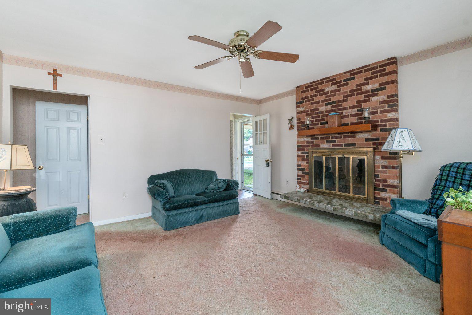 RIVIERA BEACH - Residential