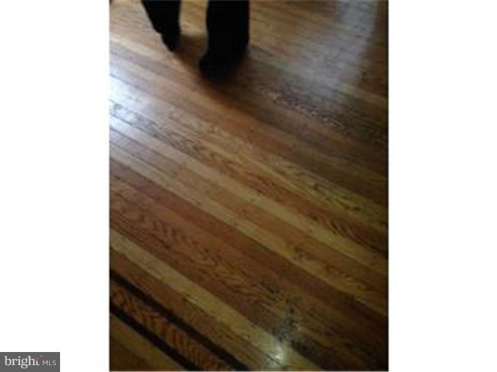 OXFORD CIRCLE - Residential