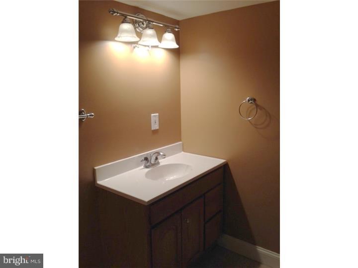 OXFORD CIRCLE - Residential