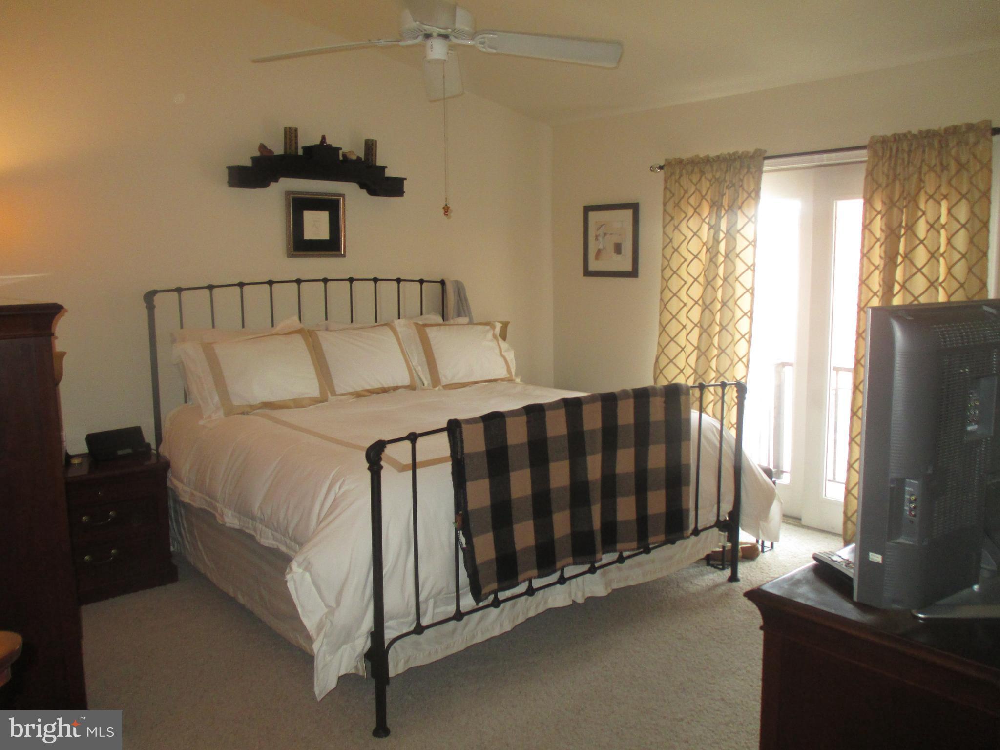 FEDERAL HILL HISTORIC DISTRICT - Residential Lease