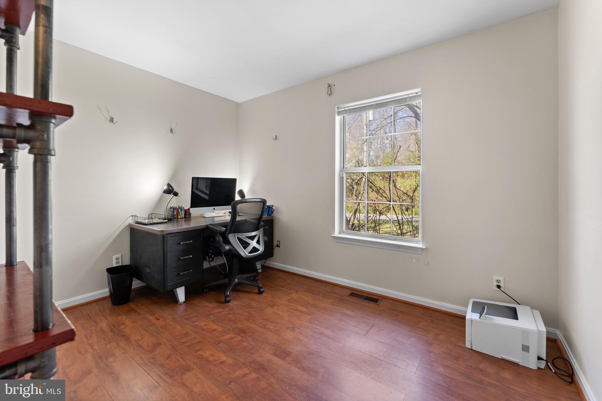 BLUFF POINT - Residential