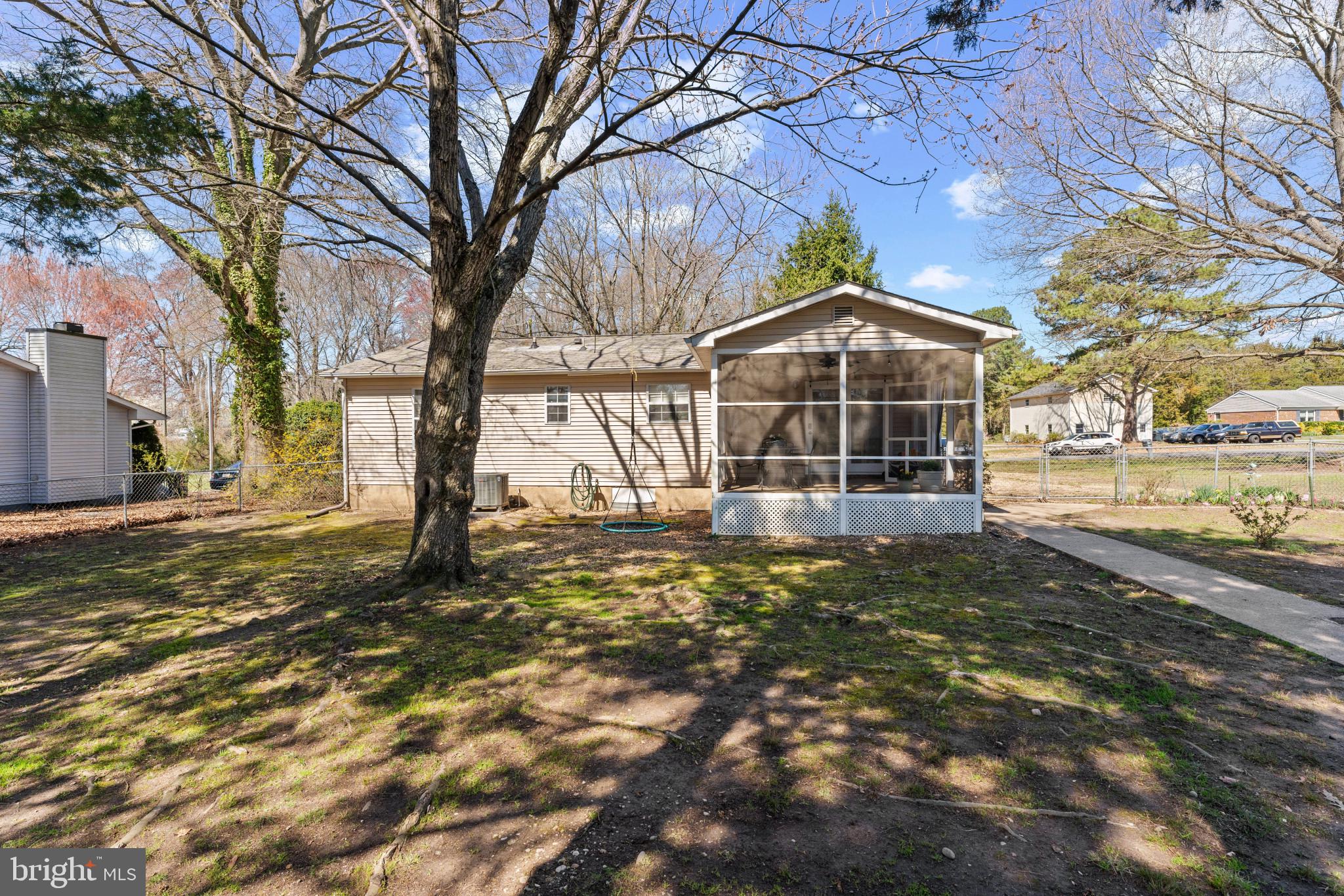 BLUFF POINT - Residential